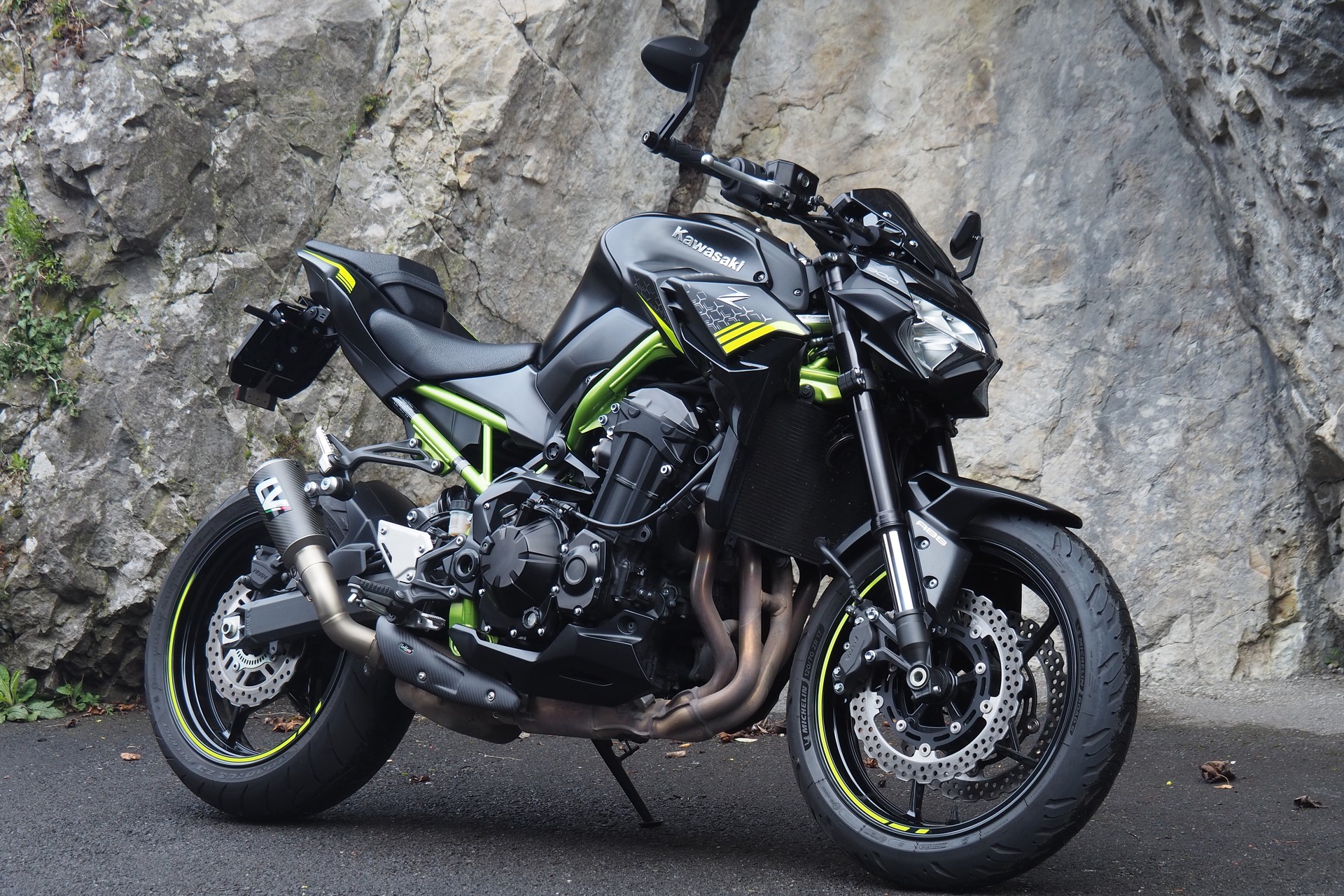 KAWASAKI Z 900-showroom-element-2