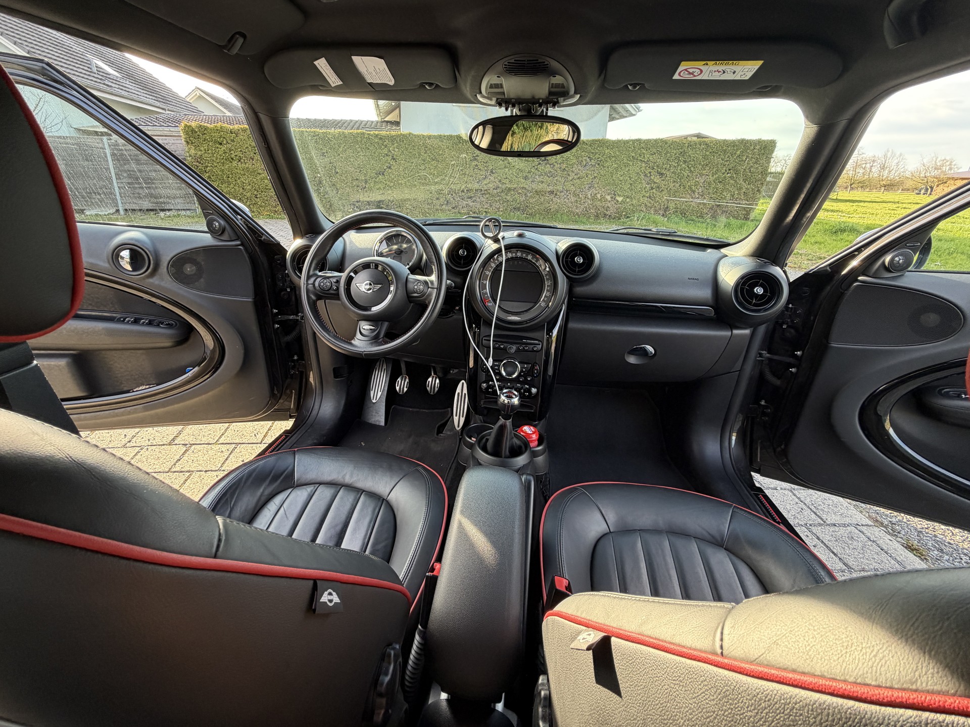 MINI Countryman John Cooper Works ALL4-image-4