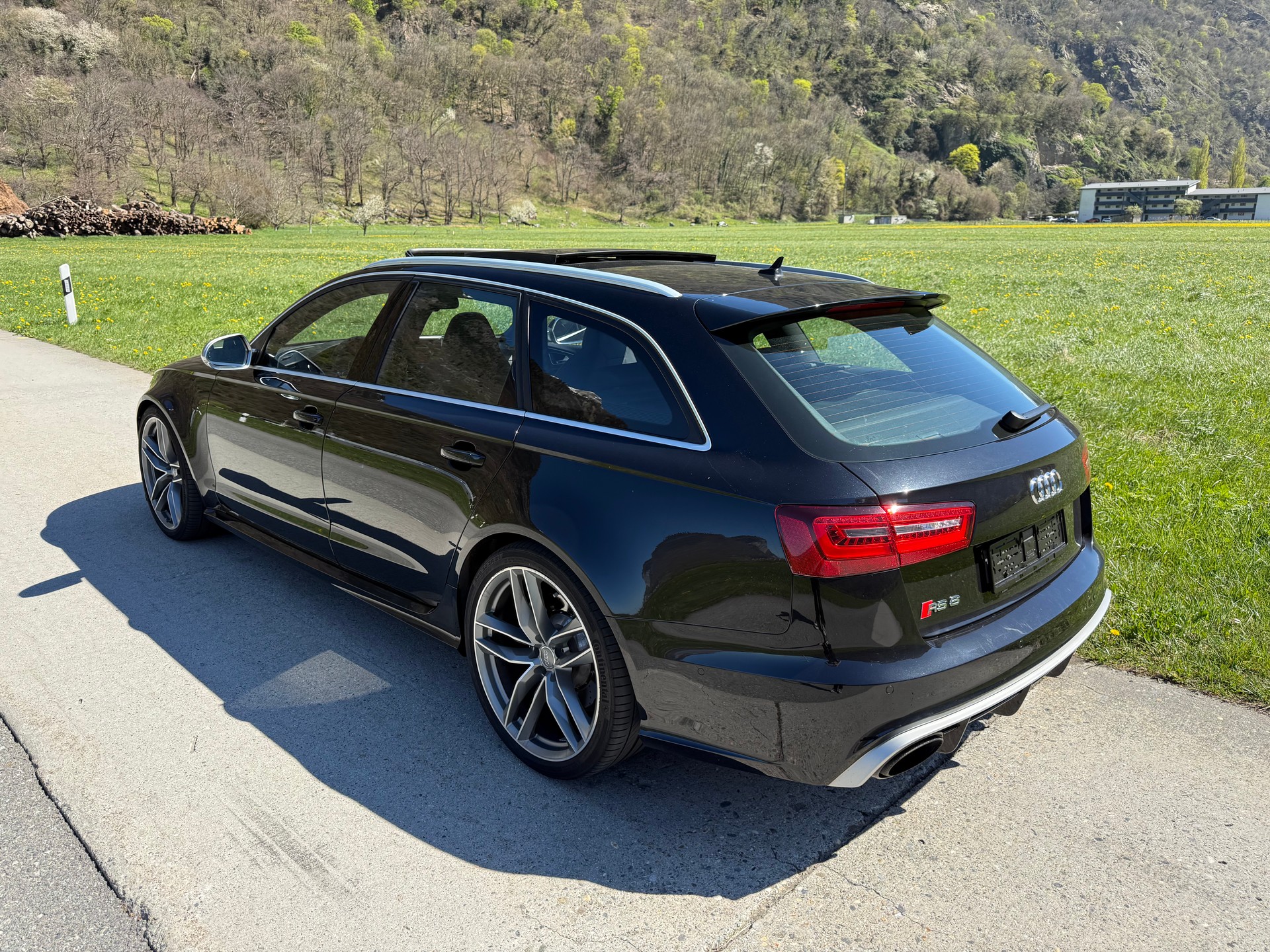 AUDI RS6 Avant 4.0 TFSI V8 quattro Tiptronic-image-6