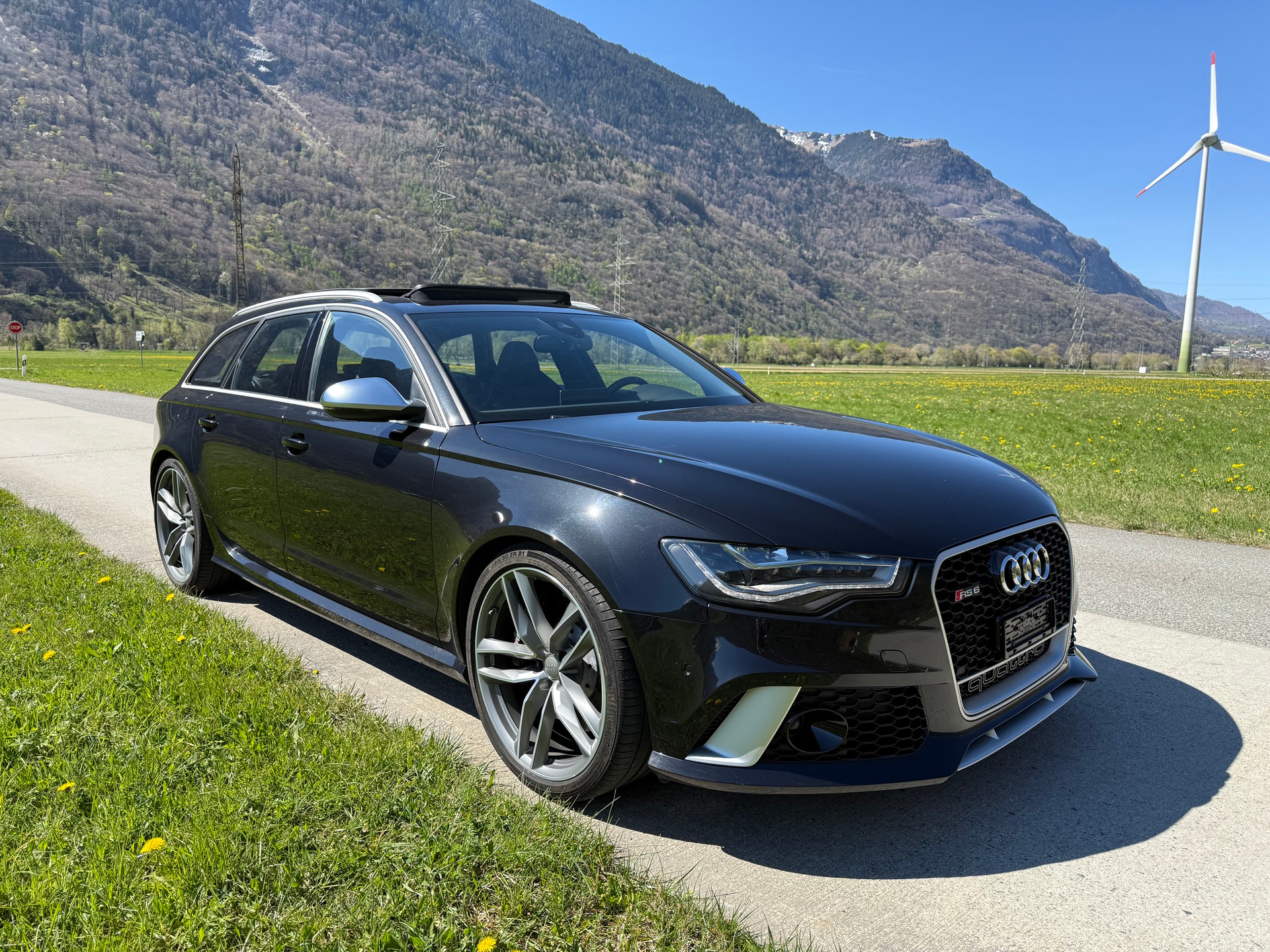 AUDI RS6 Avant 4.0 TFSI V8 quattro Tiptronic-image-3