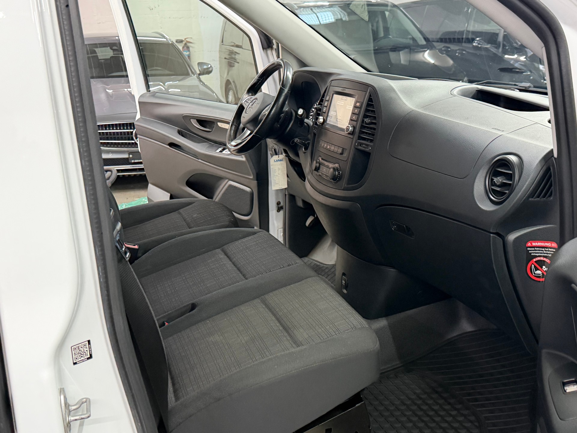 MERCEDES-BENZ Vito 114 BlueTEC L 7G-Tronic Euro 6-image-11