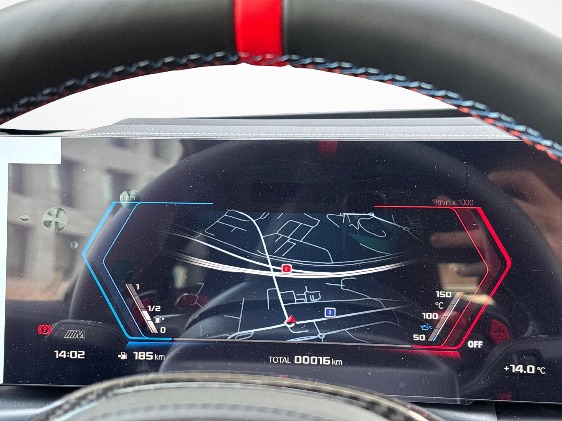 BMW M4 Competition xDrive Coupé-image-14