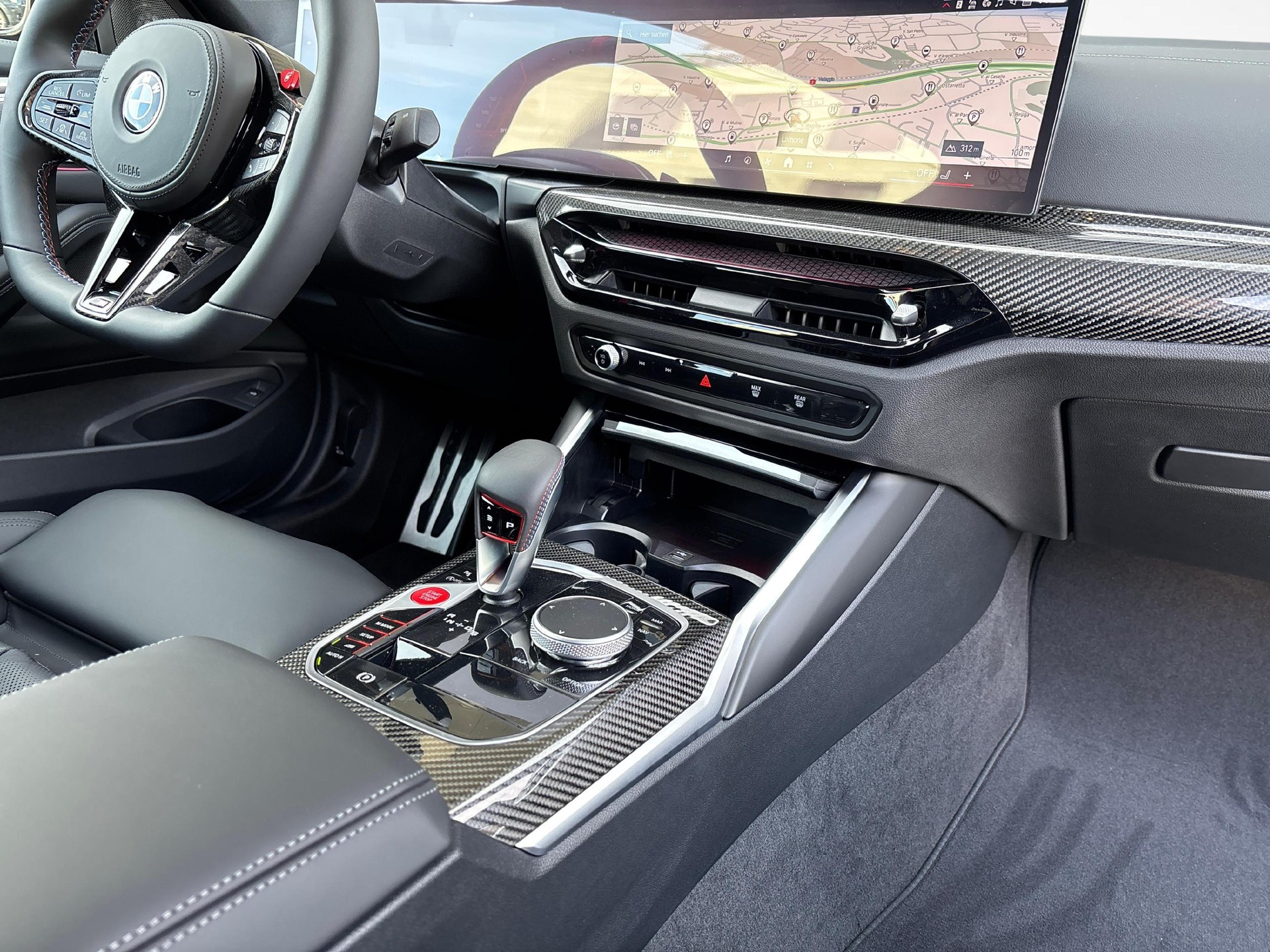 BMW M4 Competition xDrive Coupé-image-17