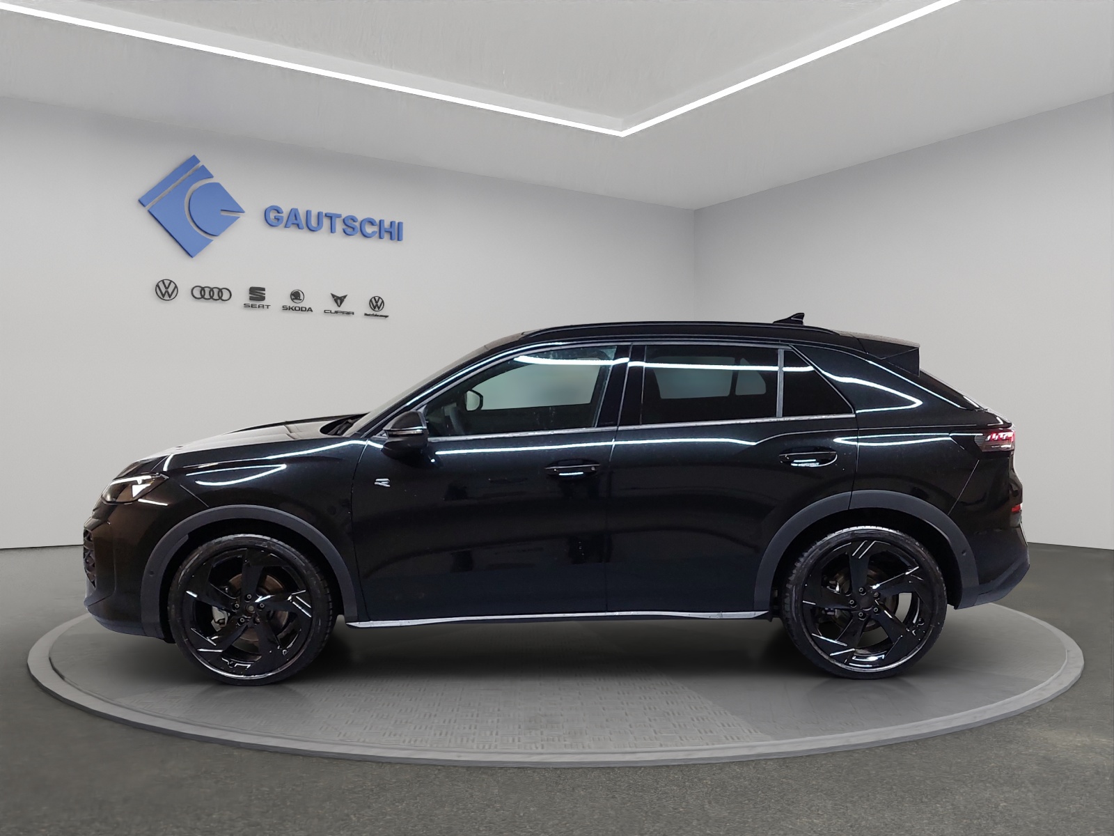 VW T-Roc 1.5 eTSI mHEV R-Line DSG-image-1