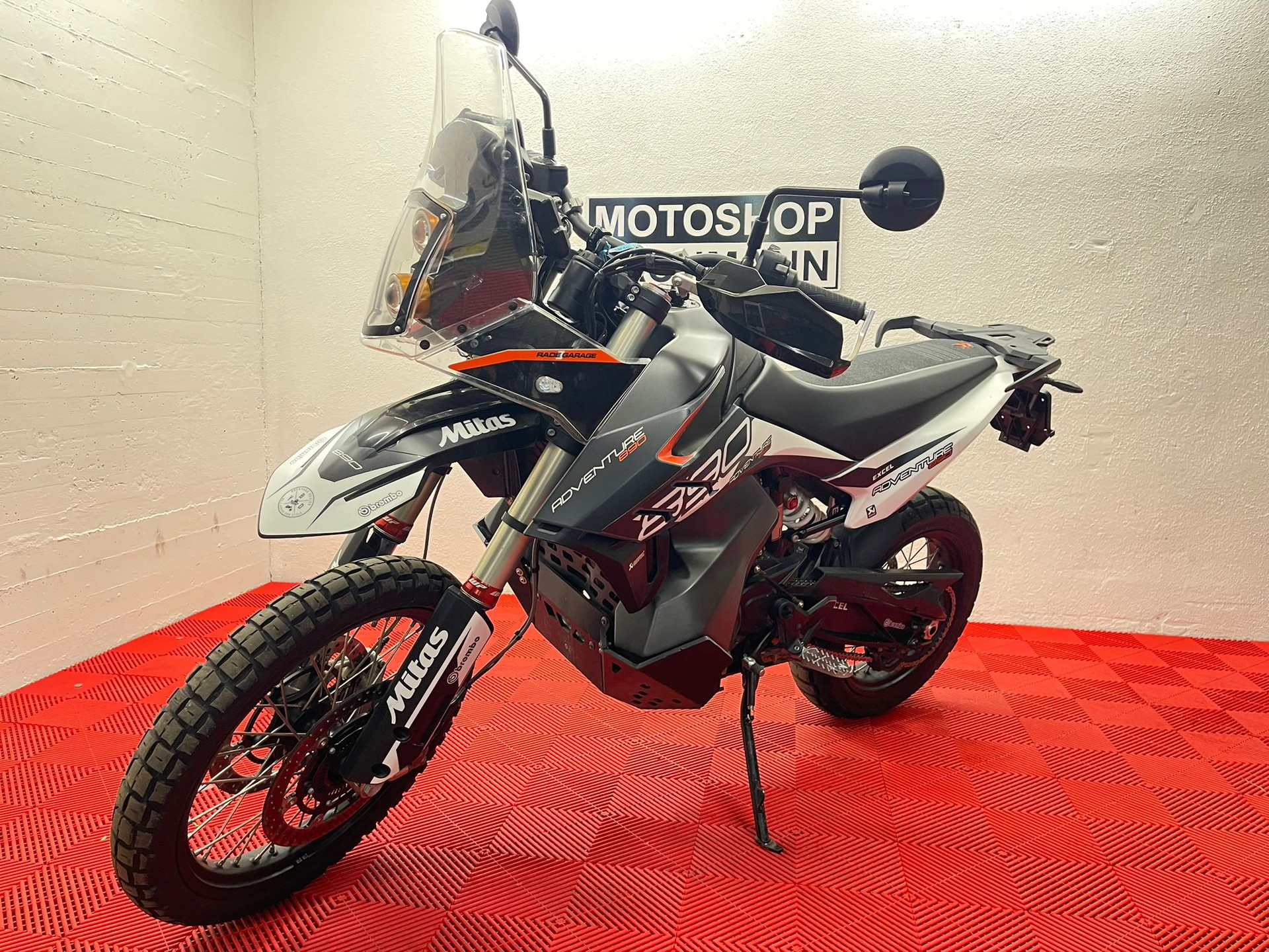 KTM 890 Adventure (Rallye Umbau)-showroom-element-2