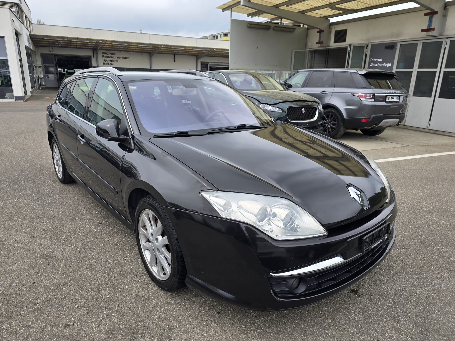 RENAULT Laguna Grandtour 2.0 dCi Expression Automatic-showroom-element-1