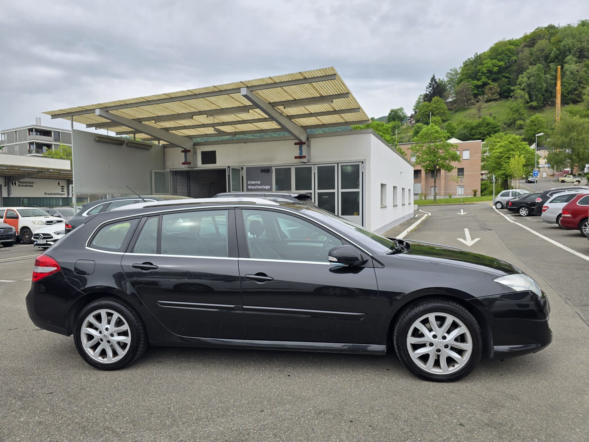 RENAULT Laguna Grandtour 2.0 dCi Expression Automatic-image-4
