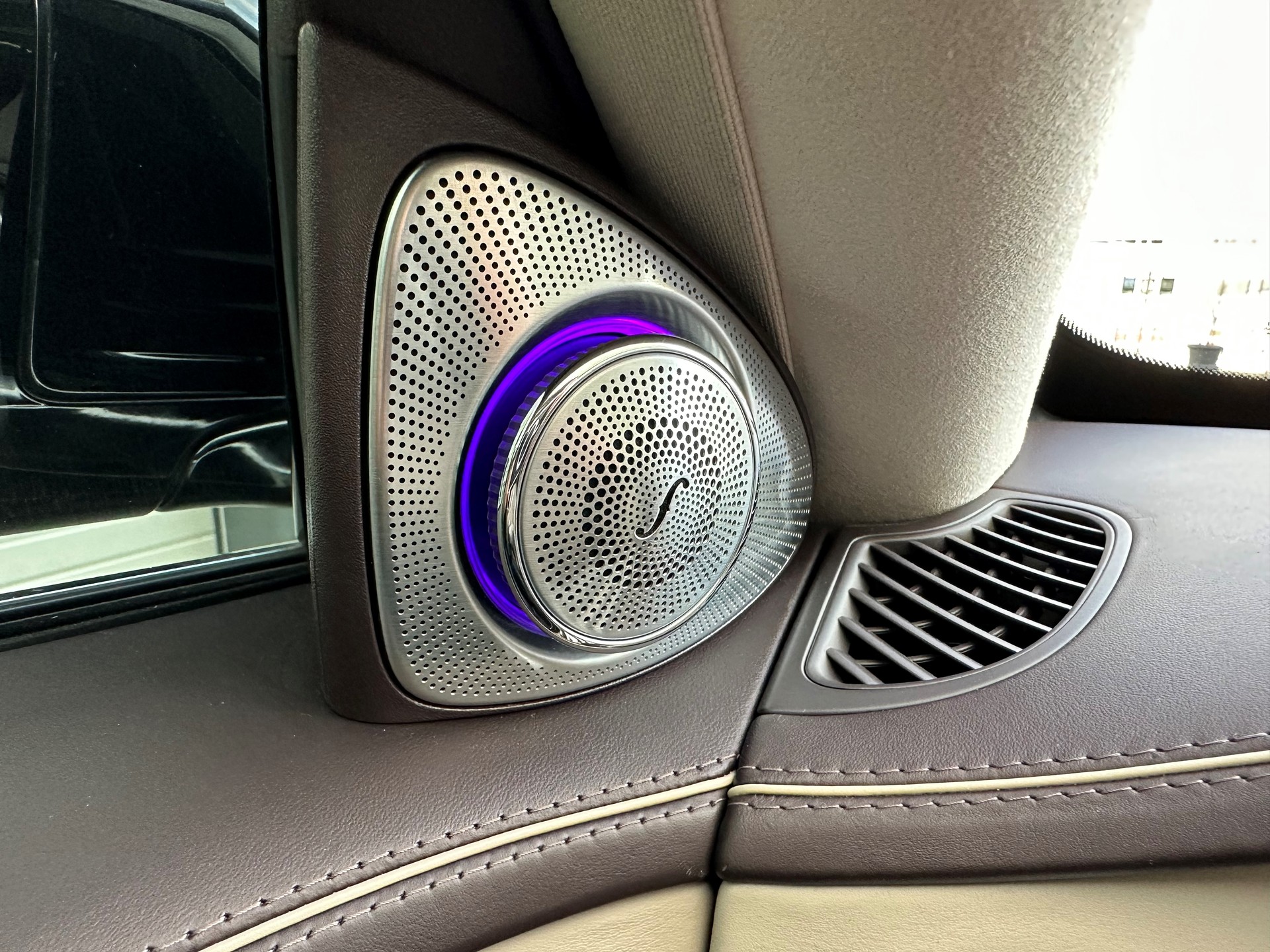 MERCEDES-BENZ S 650 Maybach 9G-Tronic-image-16