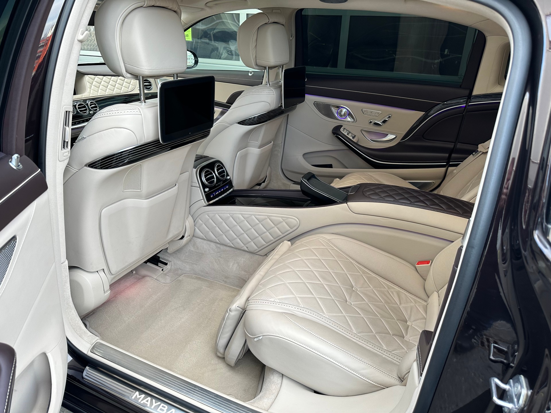MERCEDES-BENZ S 650 Maybach 9G-Tronic-image-9