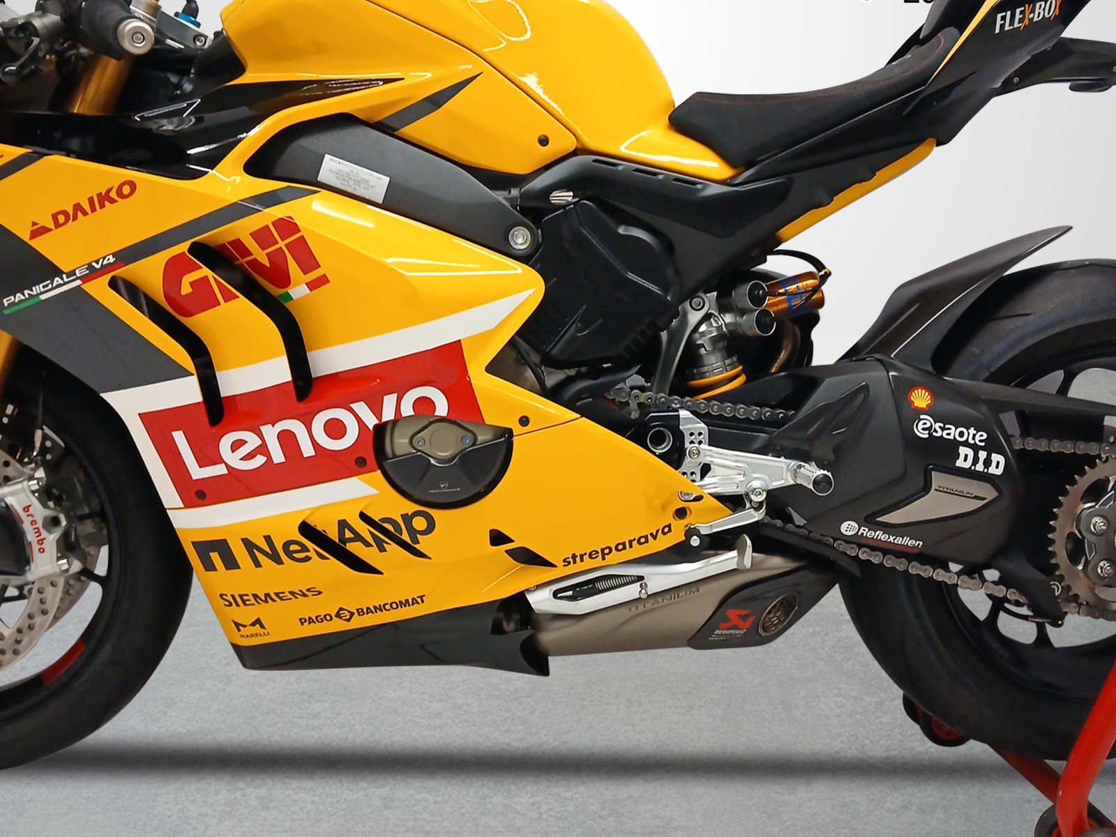 DUCATI Panigale V4 S Pecco Bagnaia n°52/263-image-6