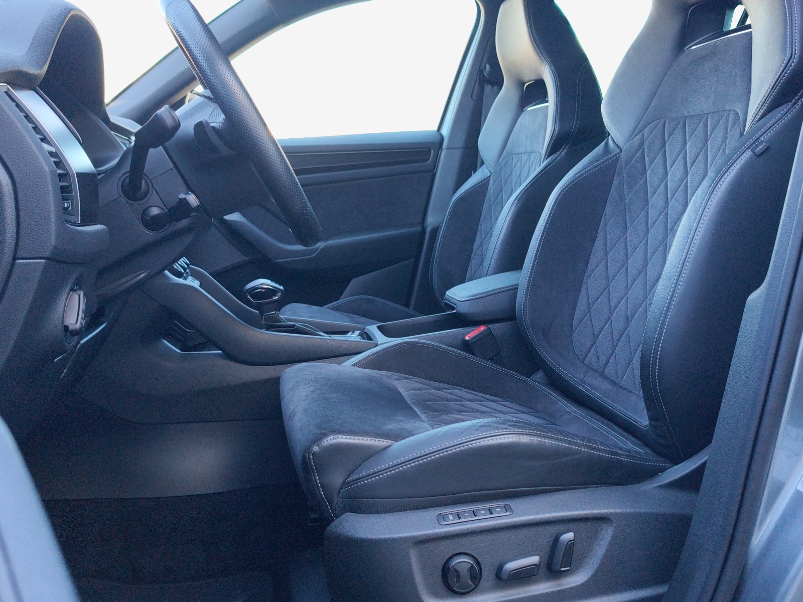 SKODA Kodiaq 2.0 TSI Sport Line DSG 4x4-image-7