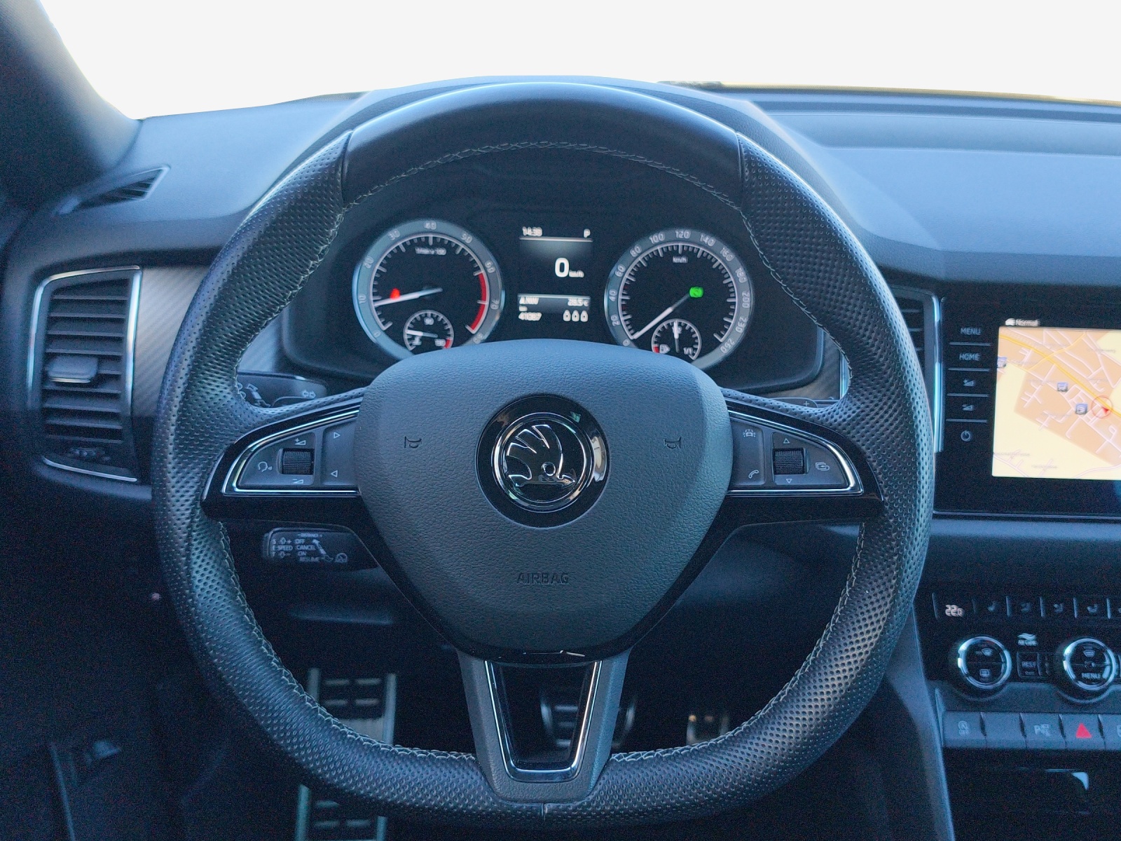 SKODA Kodiaq 2.0 TSI Sport Line DSG 4x4-image-9