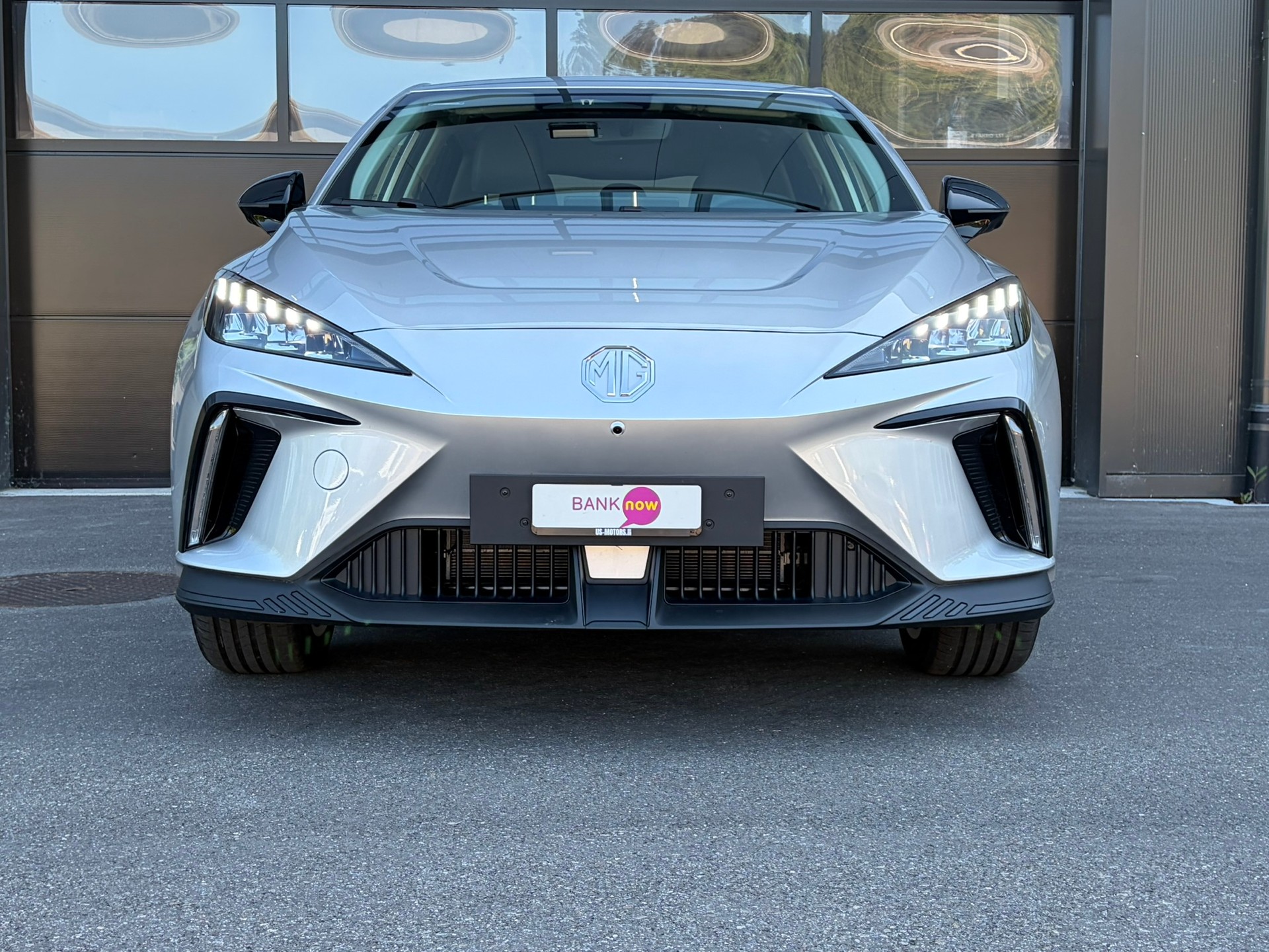 MG 4 EV 64kWh Premium-image-2