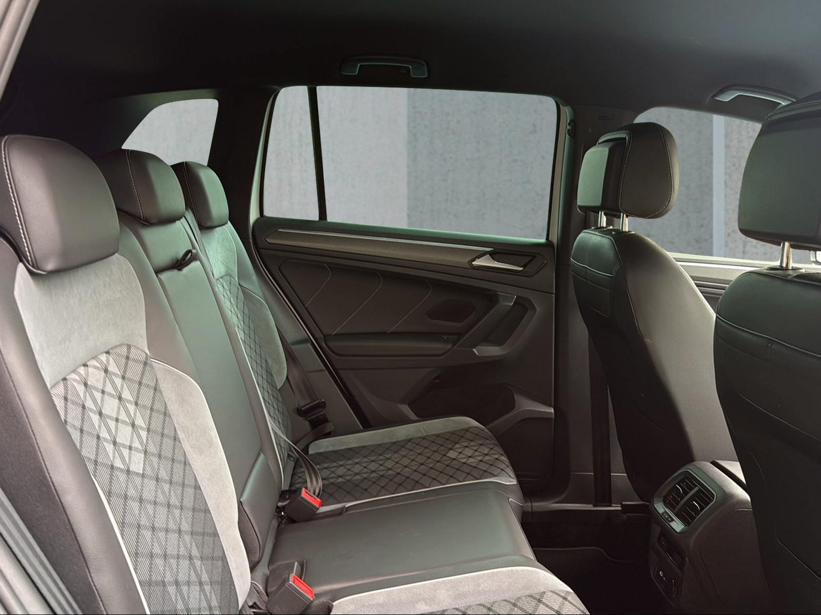 VW Tiguan 1.4TSI PHEV R-Line DSG-image-4