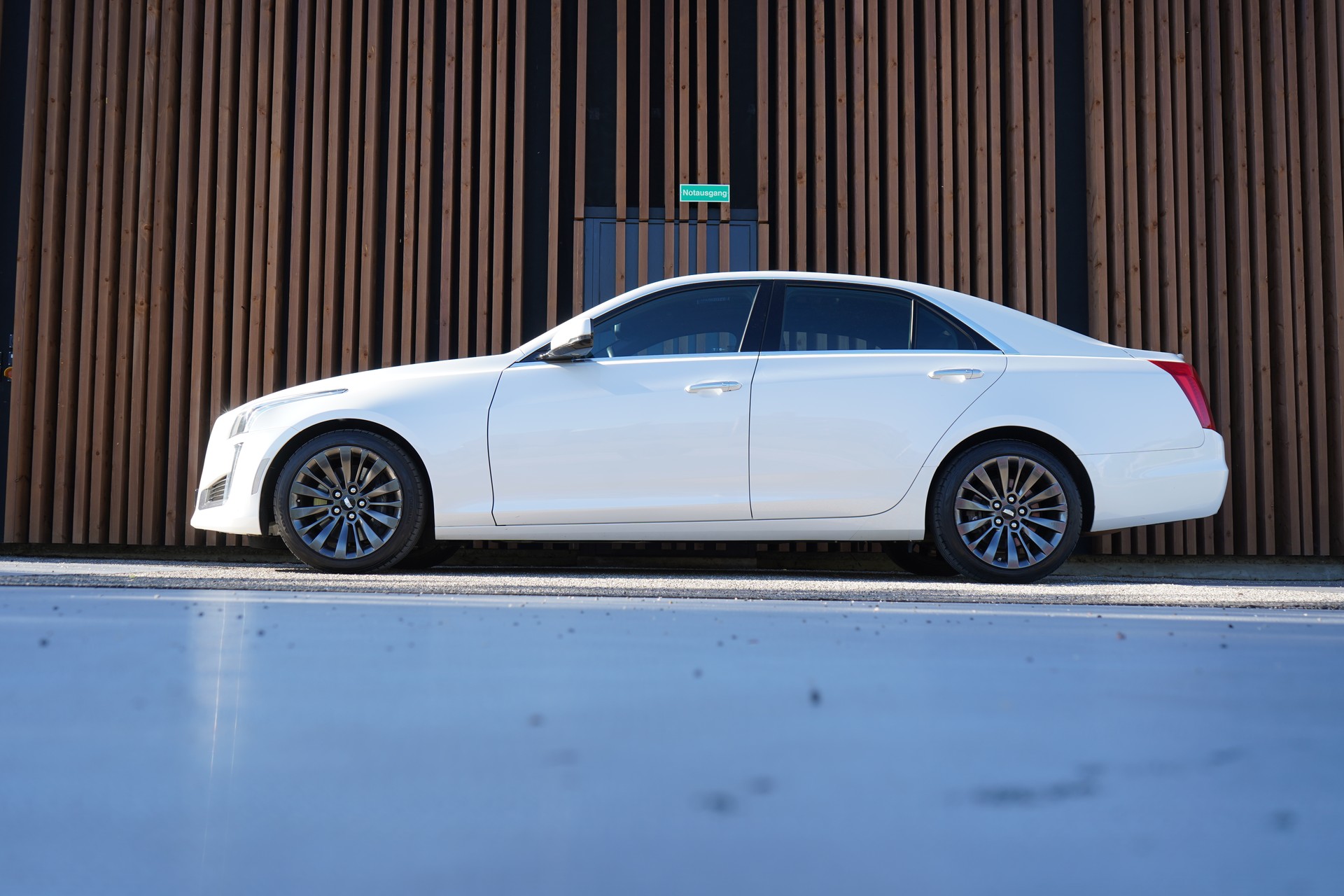 CADILLAC CTS Sedan 2.0 Turbo Premium AWD Automatic-showroom-element-1