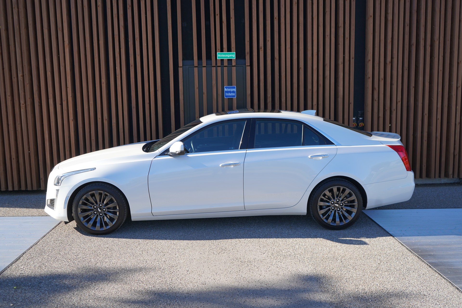 CADILLAC CTS Sedan 2.0 Turbo Premium AWD Automatic-image-5