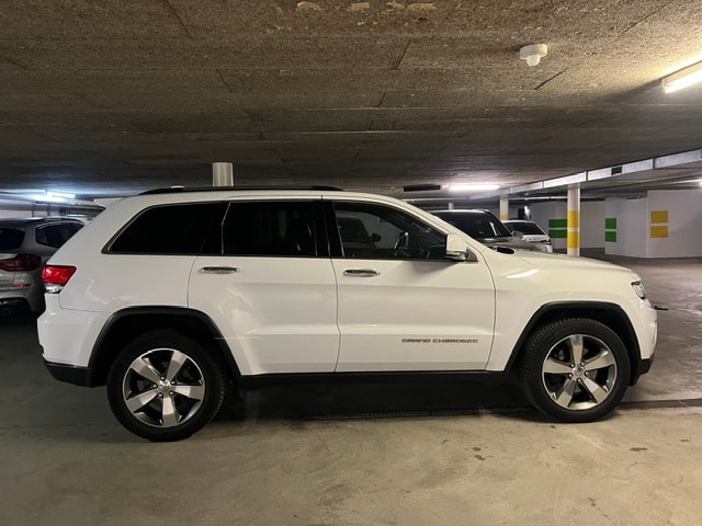 JEEP Grand Cherokee 3.0 CRD Limited Automatic(frisch Mfk 05.2026)-image-4