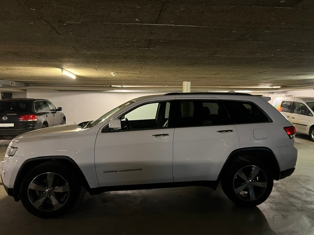 JEEP Grand Cherokee 3.0 CRD Limited Automatic(frisch Mfk 05.2026)-image-5