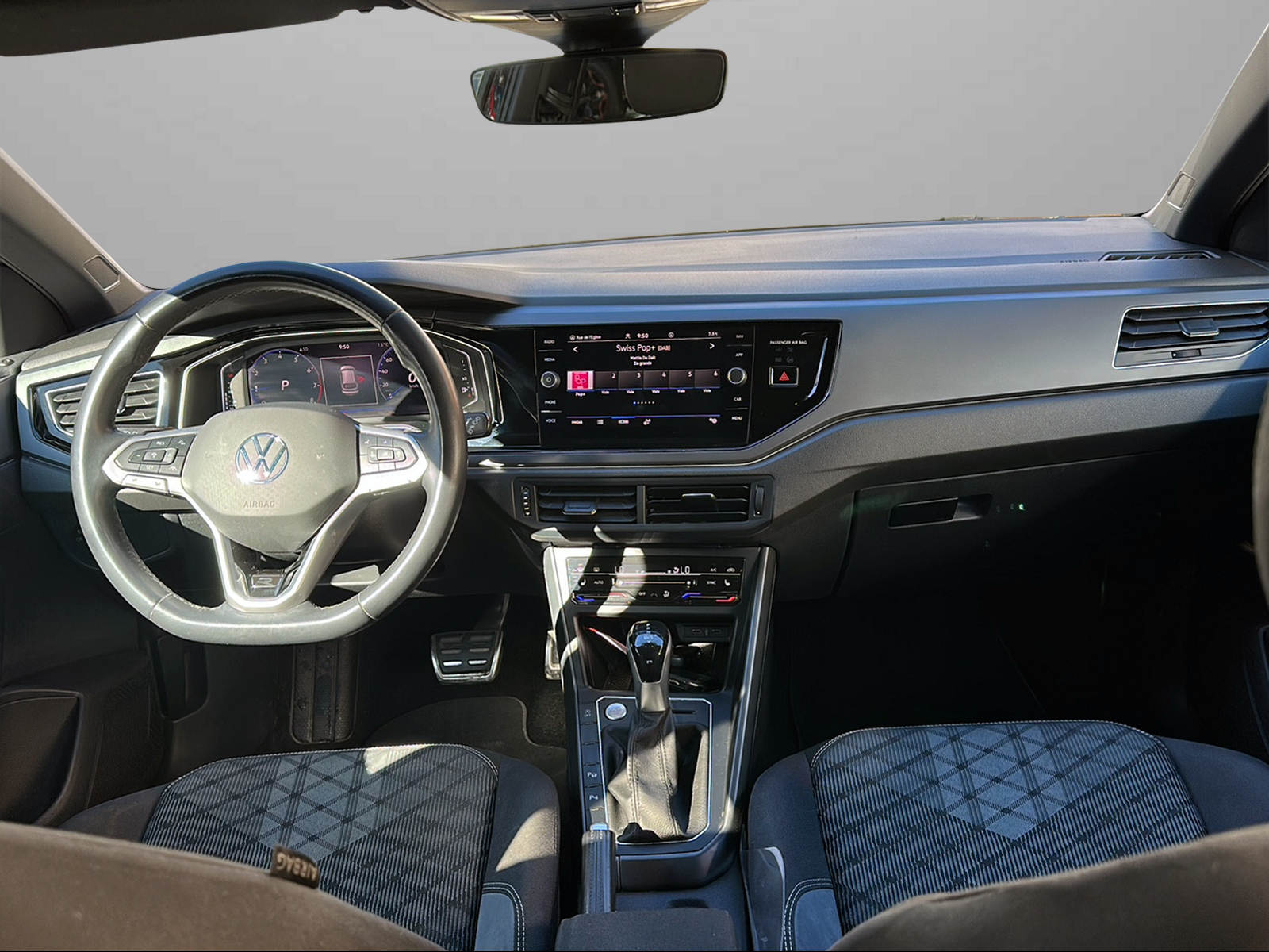 VW Taigo 1.0 TSI R-Line DSG-image-12