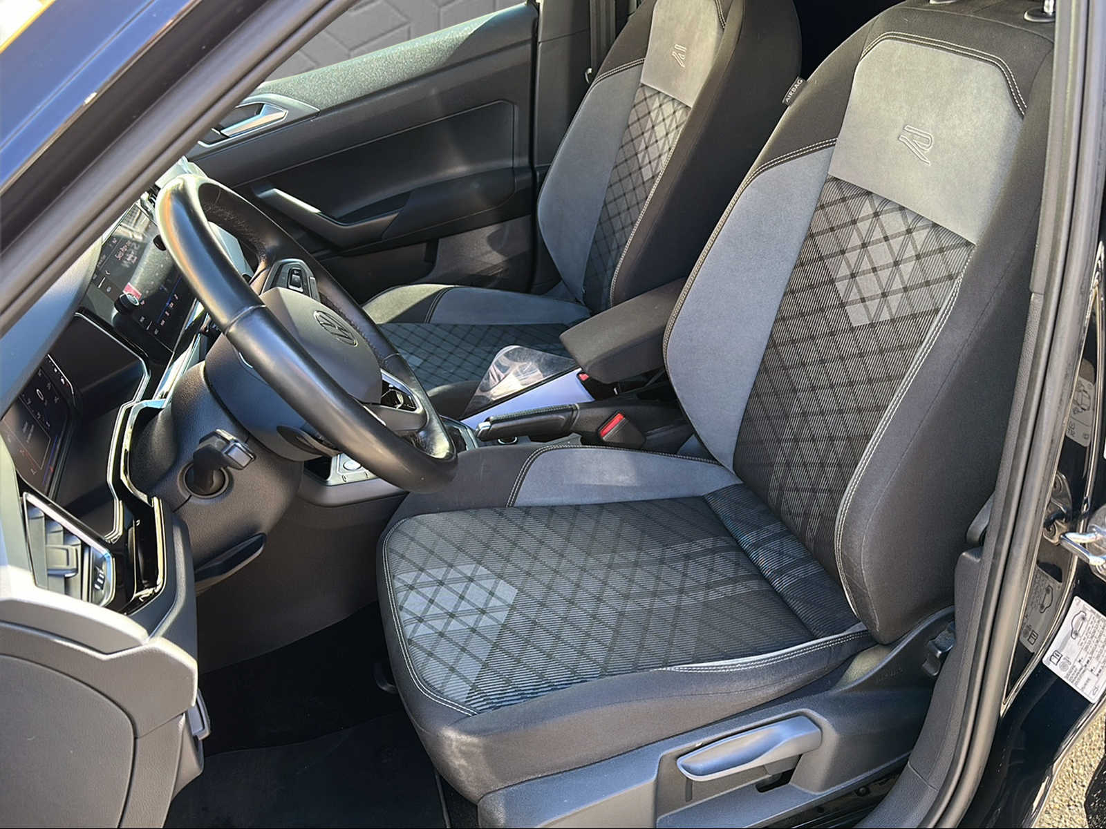VW Taigo 1.0 TSI R-Line DSG-image-10