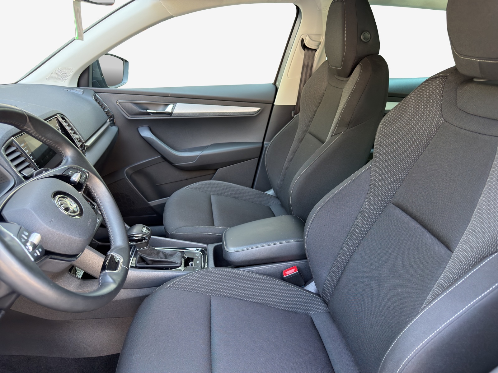 SKODA Karoq 1.5 TSI Ambition DSG-image-7