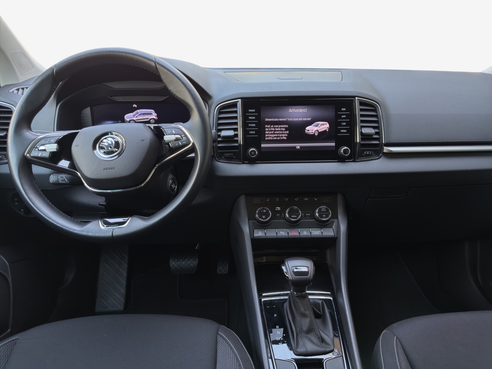 SKODA Karoq 1.5 TSI Ambition DSG-image-8