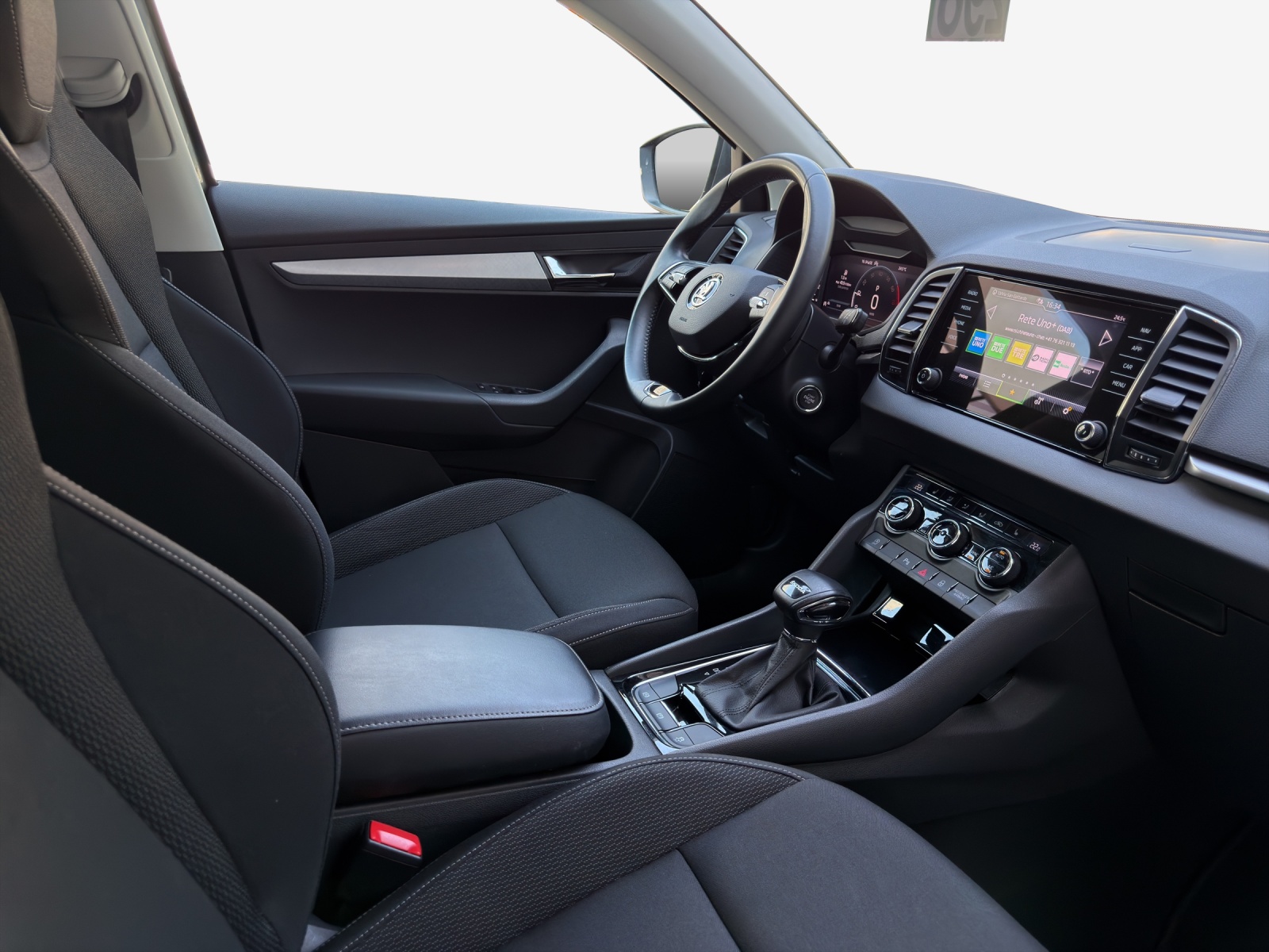 SKODA Karoq 1.5 TSI Ambition DSG-image-15