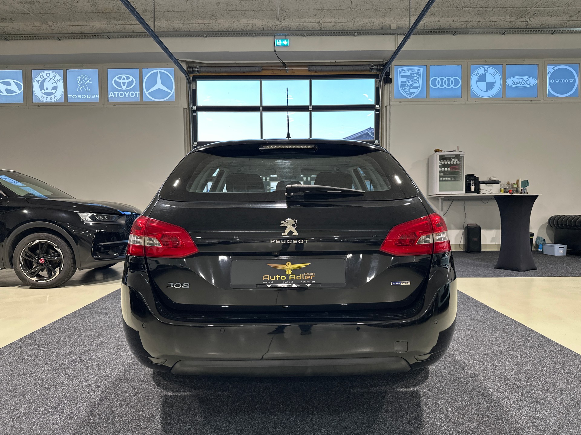 PEUGEOT 308 SW 1.2 THP Active-image-6