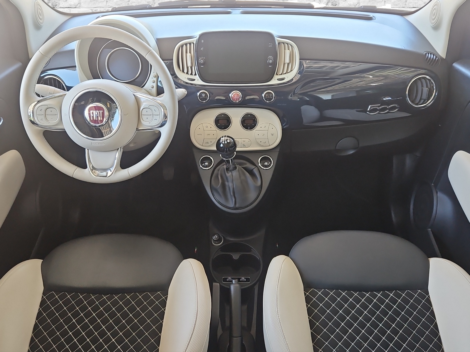 FIAT 500 1.0 Hybrid Dolcevita-image-5