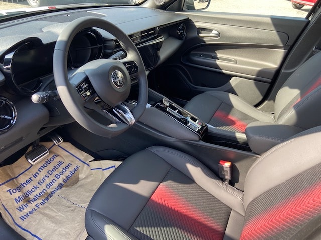 ALFA ROMEO Ibrida Q4 Pack Tech-image-4