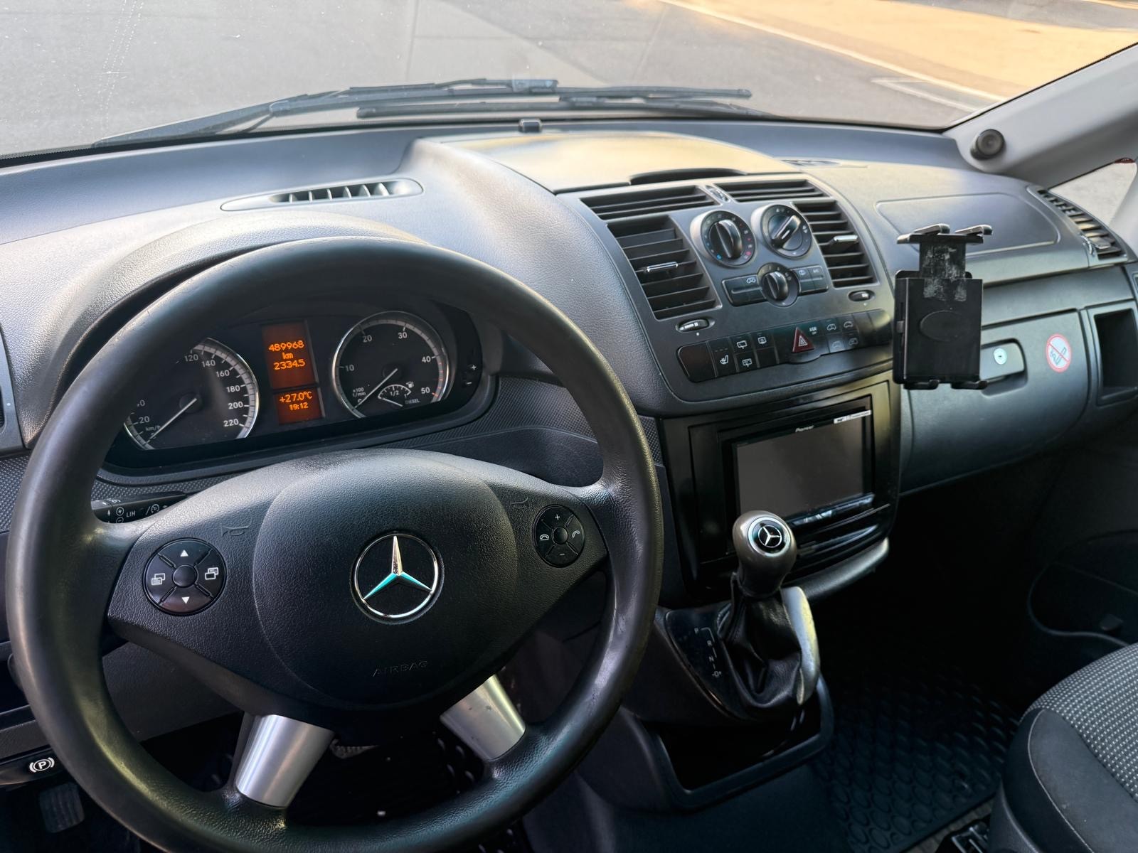 MERCEDES-BENZ Vito 116 CDI Mixto L 4Matic A-image-22