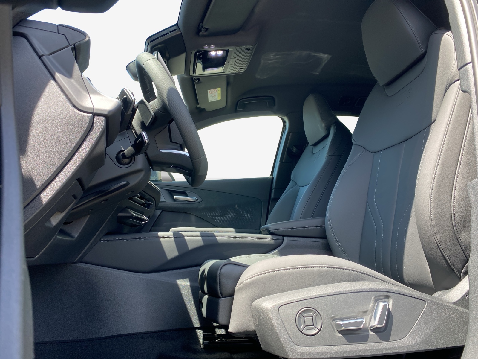 AUDI Q3 SUV e-hybrid 200 kW S tronig-image-7
