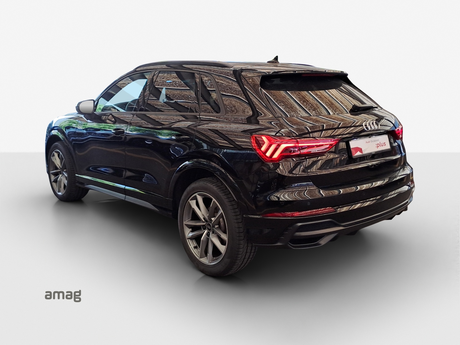 AUDI Q3 35 TFSI S line Attraction S-tronic-image-2