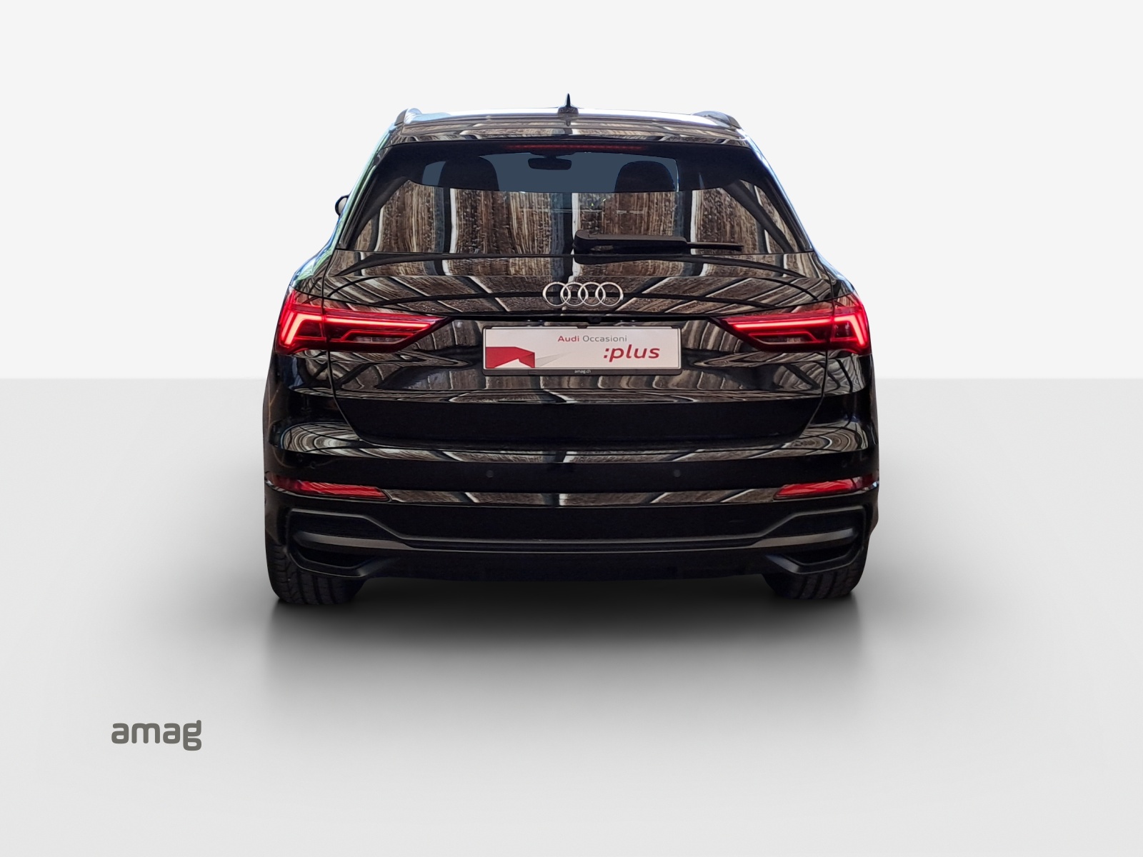 AUDI Q3 35 TFSI S line Attraction S-tronic-image-3