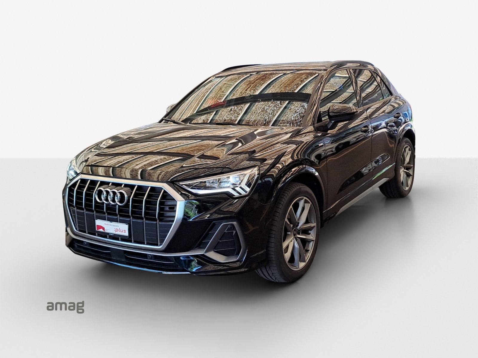 AUDI Q3 35 TFSI S line Attraction S-tronic-image-0