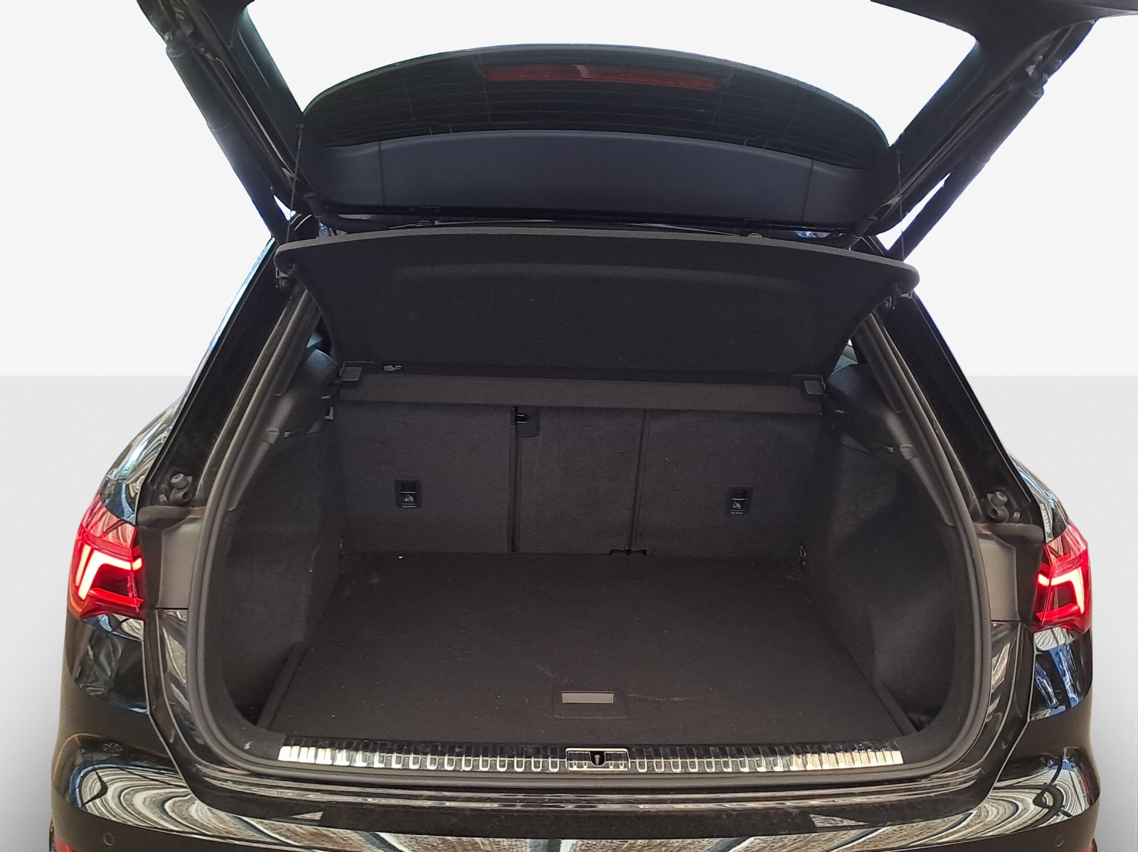 AUDI Q3 35 TFSI S line Attraction S-tronic-image-12