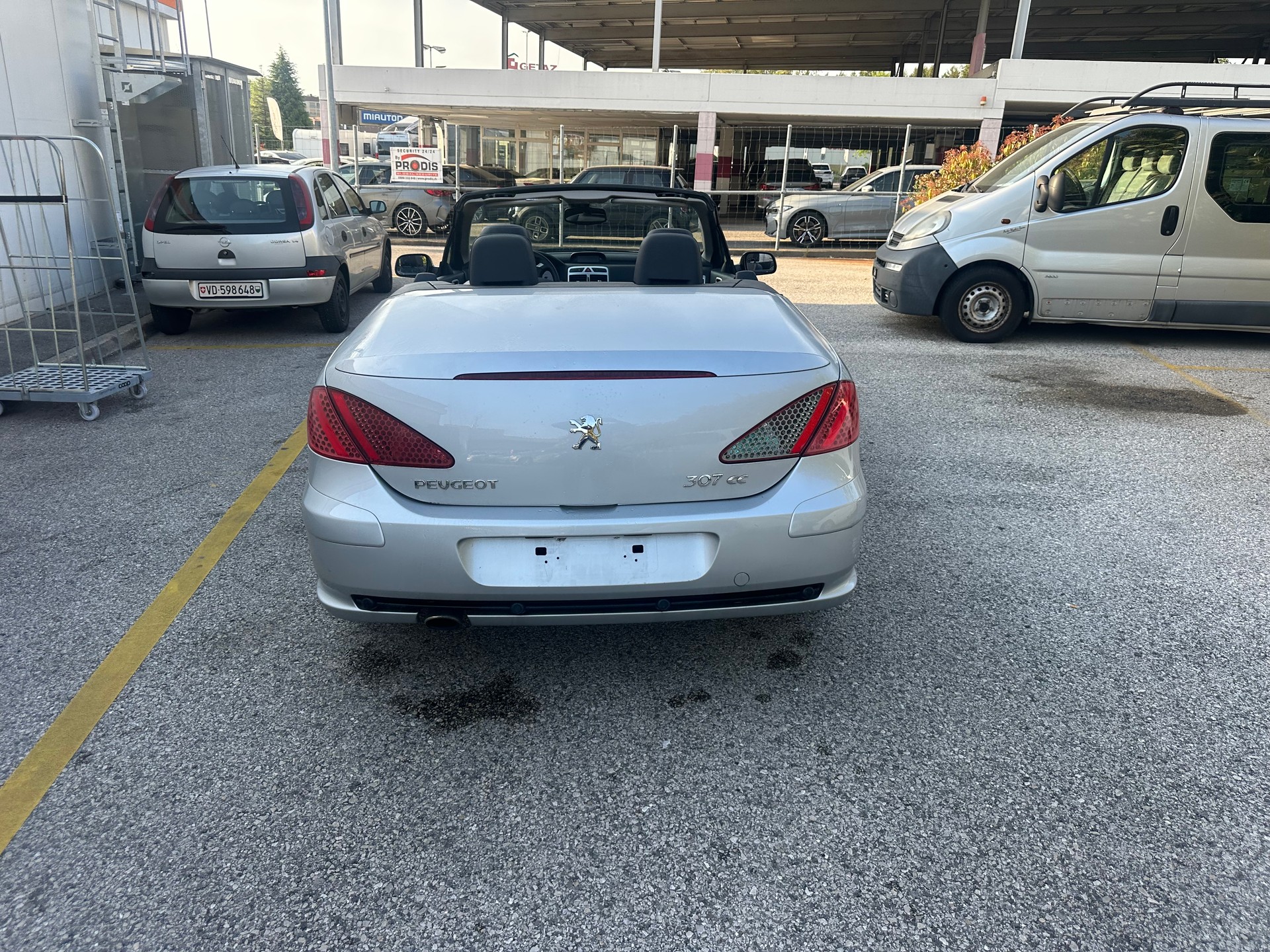 PEUGEOT 307 CC 2.0 16V Black&Silver-image-2