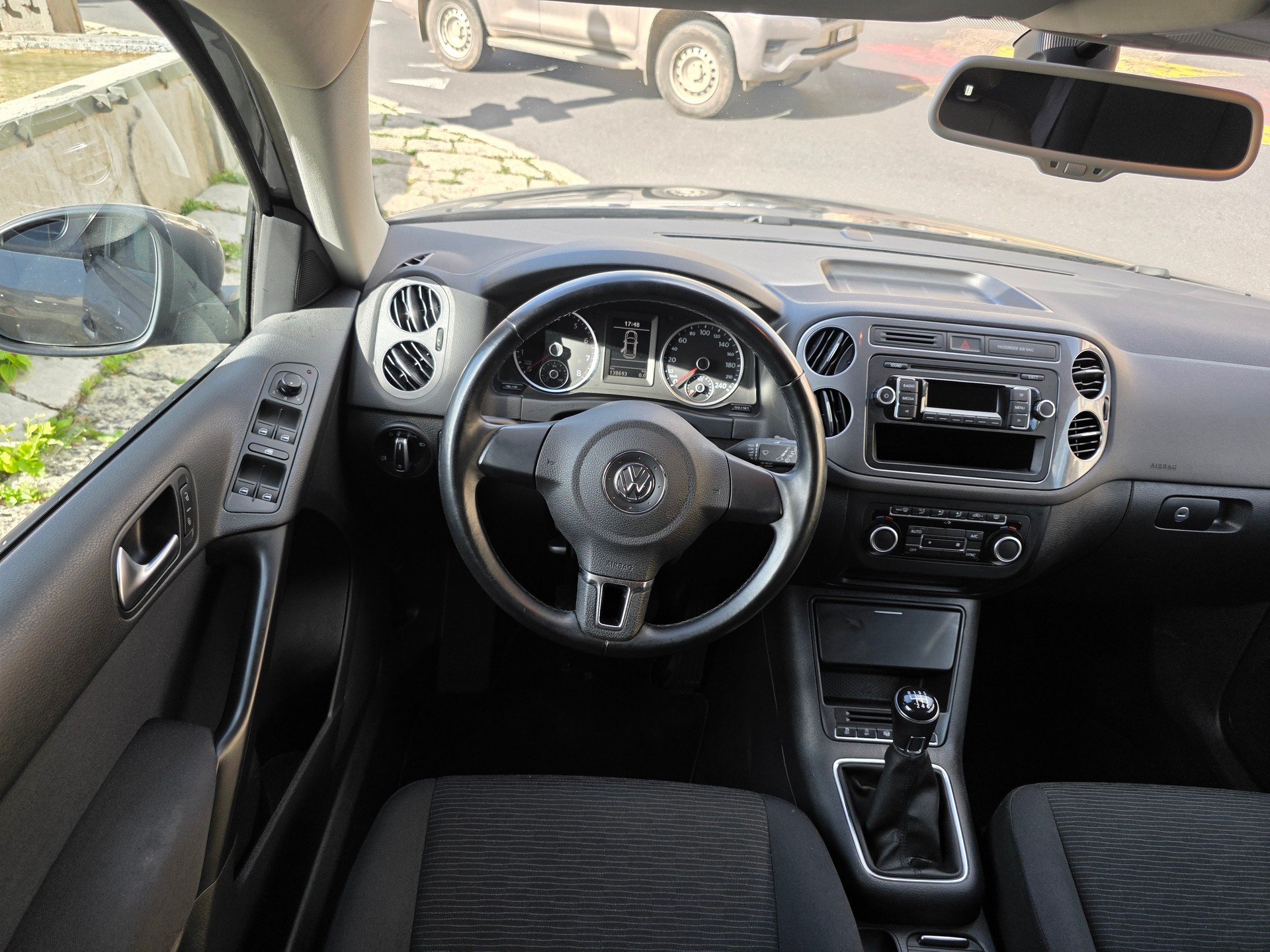 VW Tiguan 1.4 TSI BlueMotion Trend&Fun 4x2-image-7