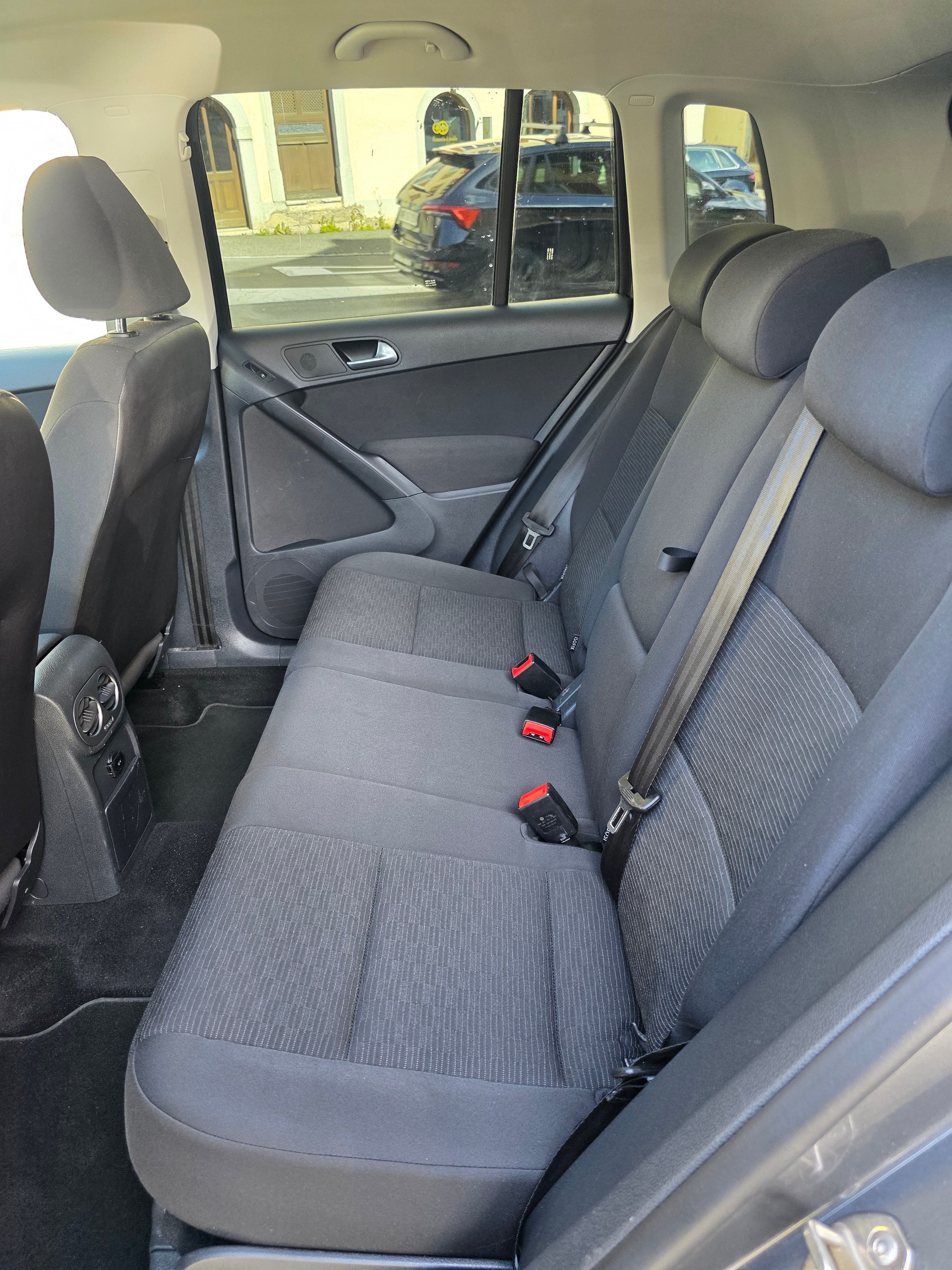 VW Tiguan 1.4 TSI BlueMotion Trend&Fun 4x2-image-10