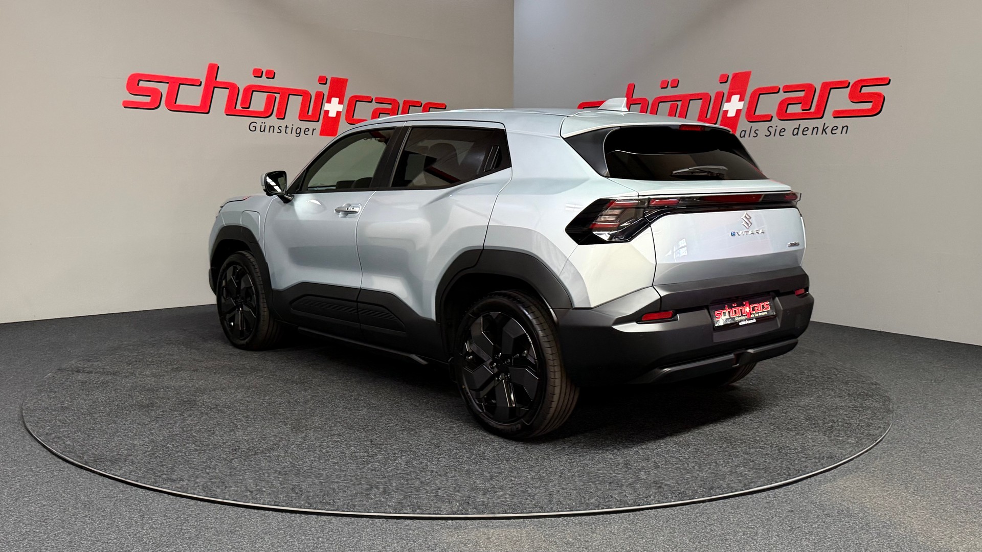 SUZUKI e-Vitara 61kWh Compact Top 4x4-image-3