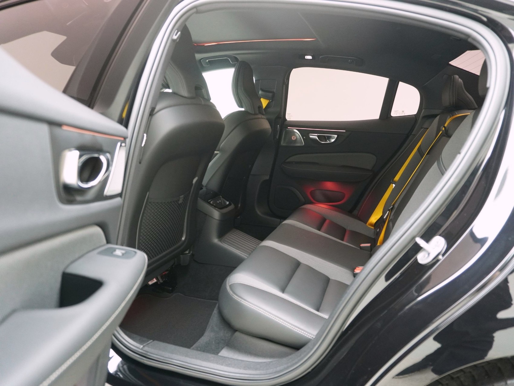 VOLVO S60 2.0 T8 TE Polestar e AWD **Polestar**-image-12