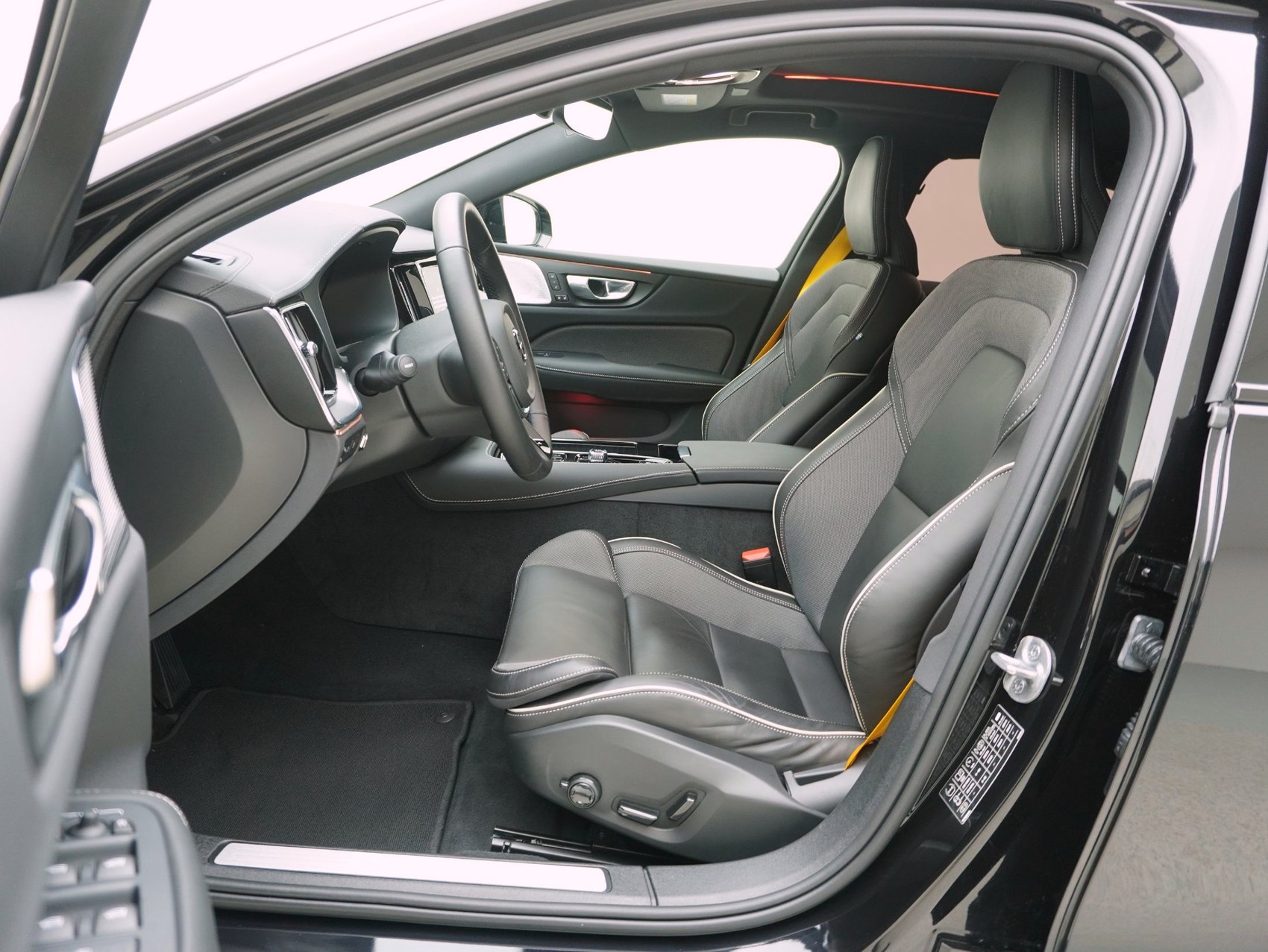 VOLVO S60 2.0 T8 TE Polestar e AWD **Polestar**-image-8