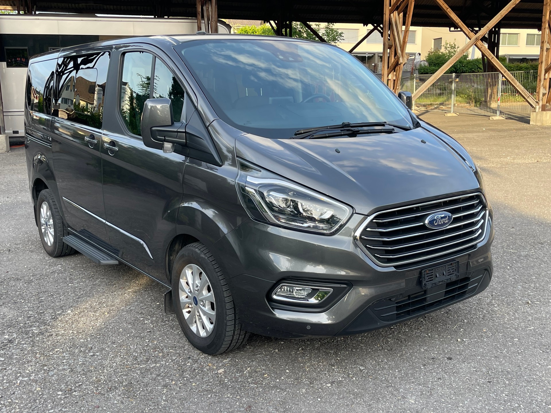 FORD Tourneo Custom 320 L1H1 Titanium PHEV-image-2