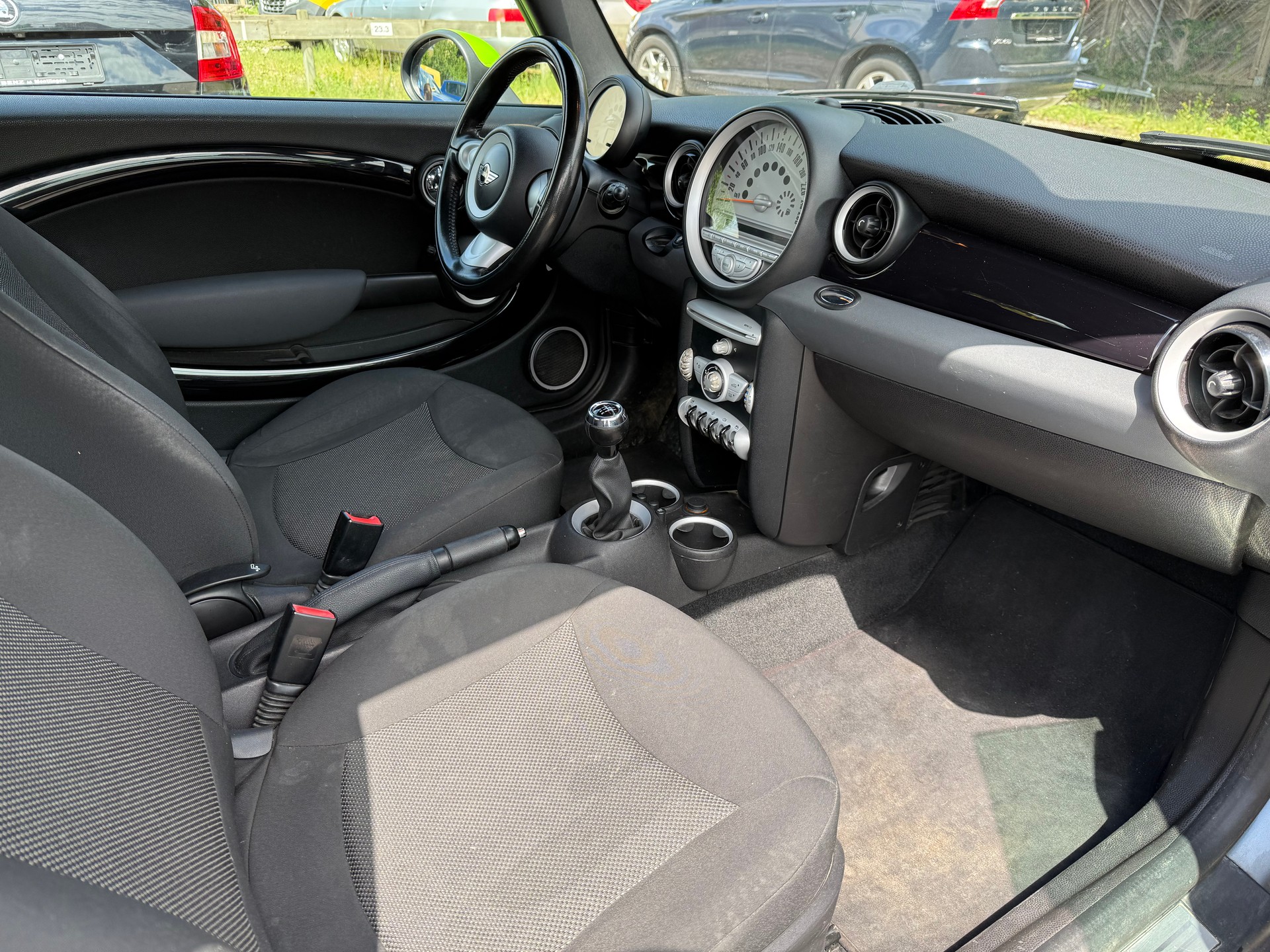 MINI One-image-13