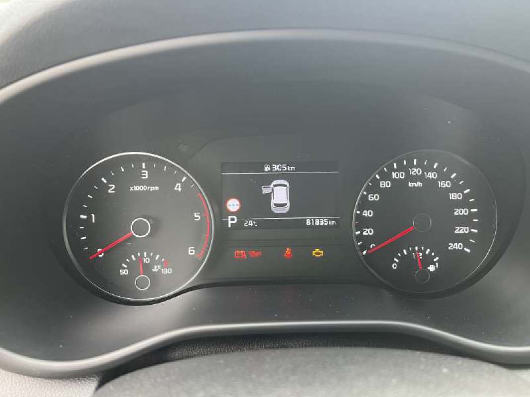 KIA Sportage 2.0 CRDi MHEV Style GT-Line-image-4