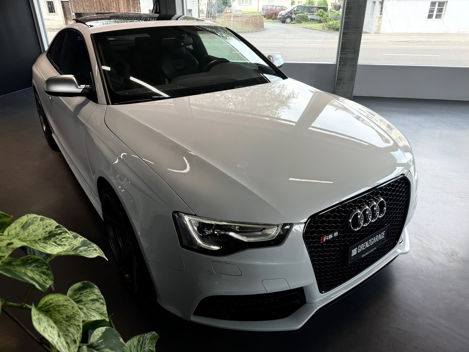 AUDI RS5 Coupé 4.2 FSI quattro S-tronic-image-1