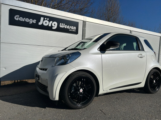 TOYOTA iQ 1.33 carbon-image-0