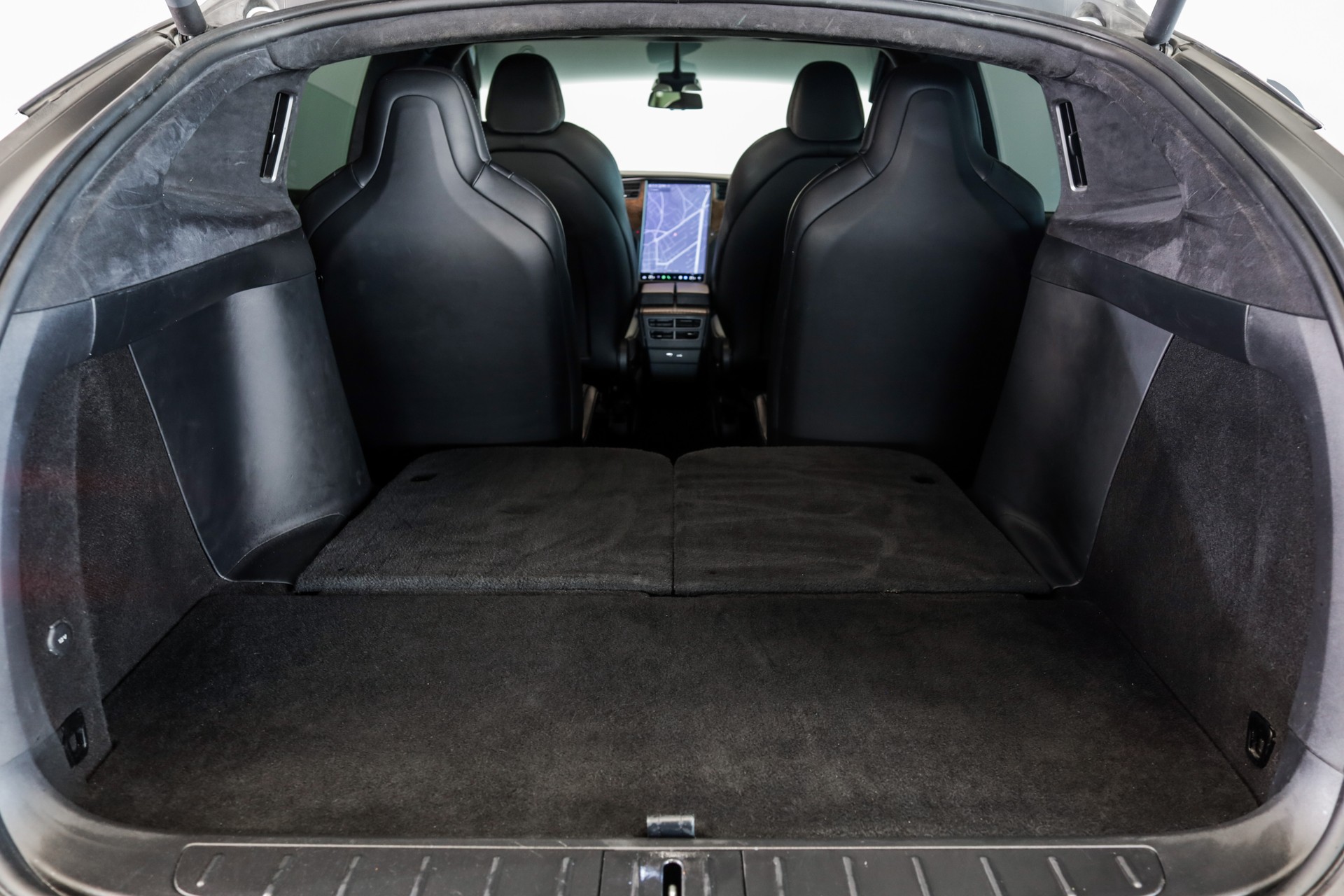 TESLA Model X Maximale-Reichweite-image-15