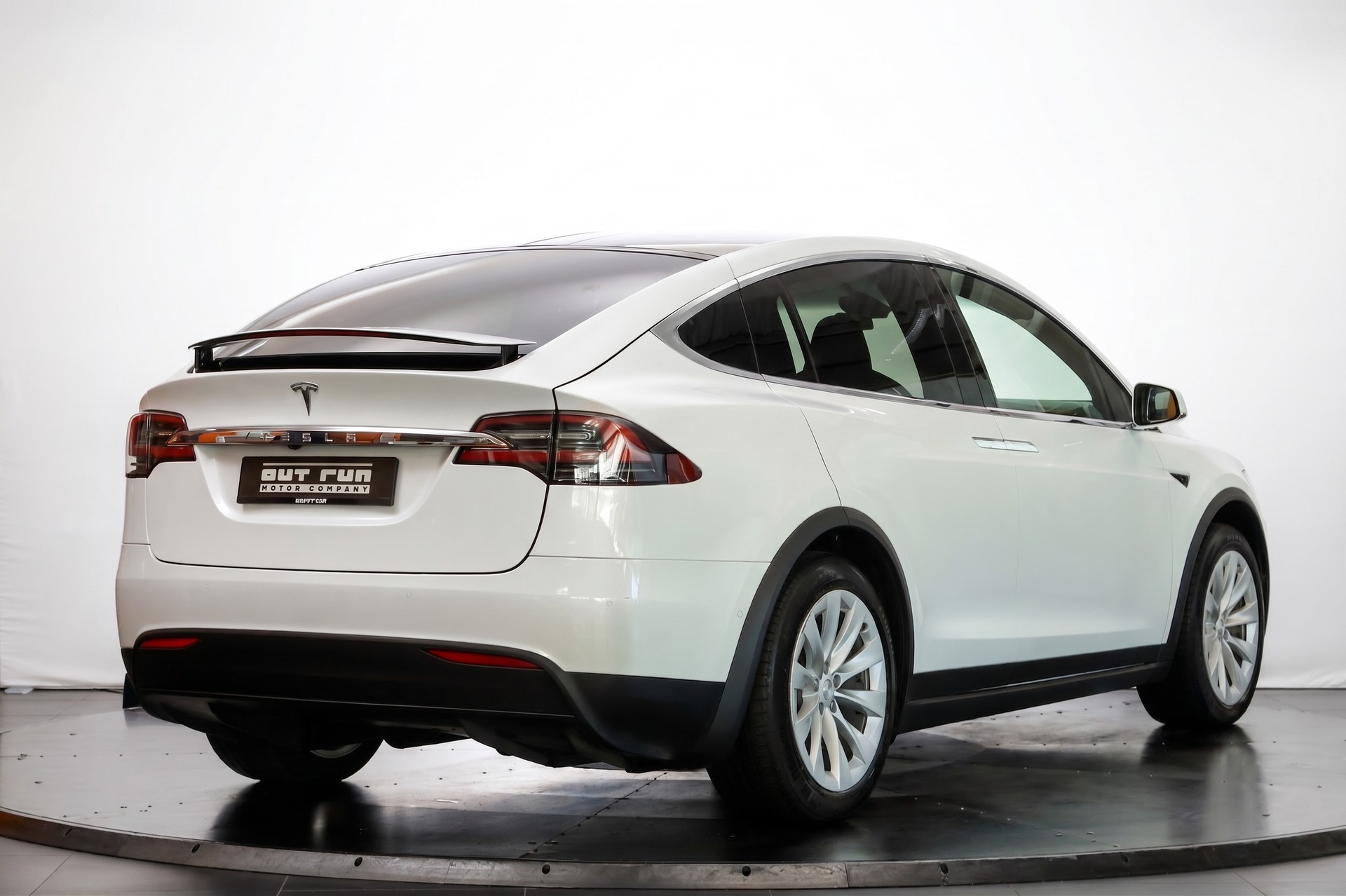 TESLA Model X Maximale-Reichweite-image-4