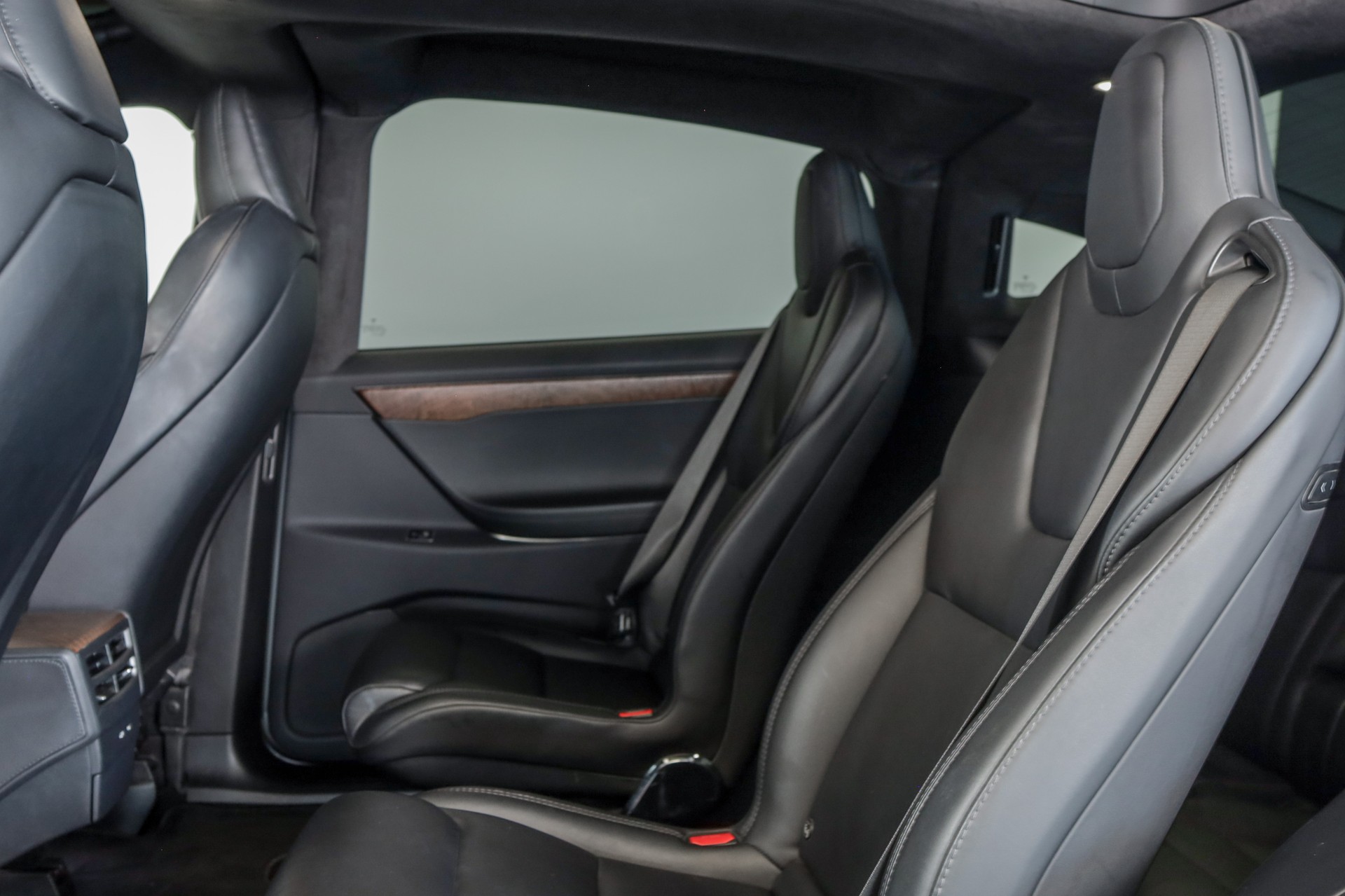 TESLA Model X Maximale-Reichweite-image-14